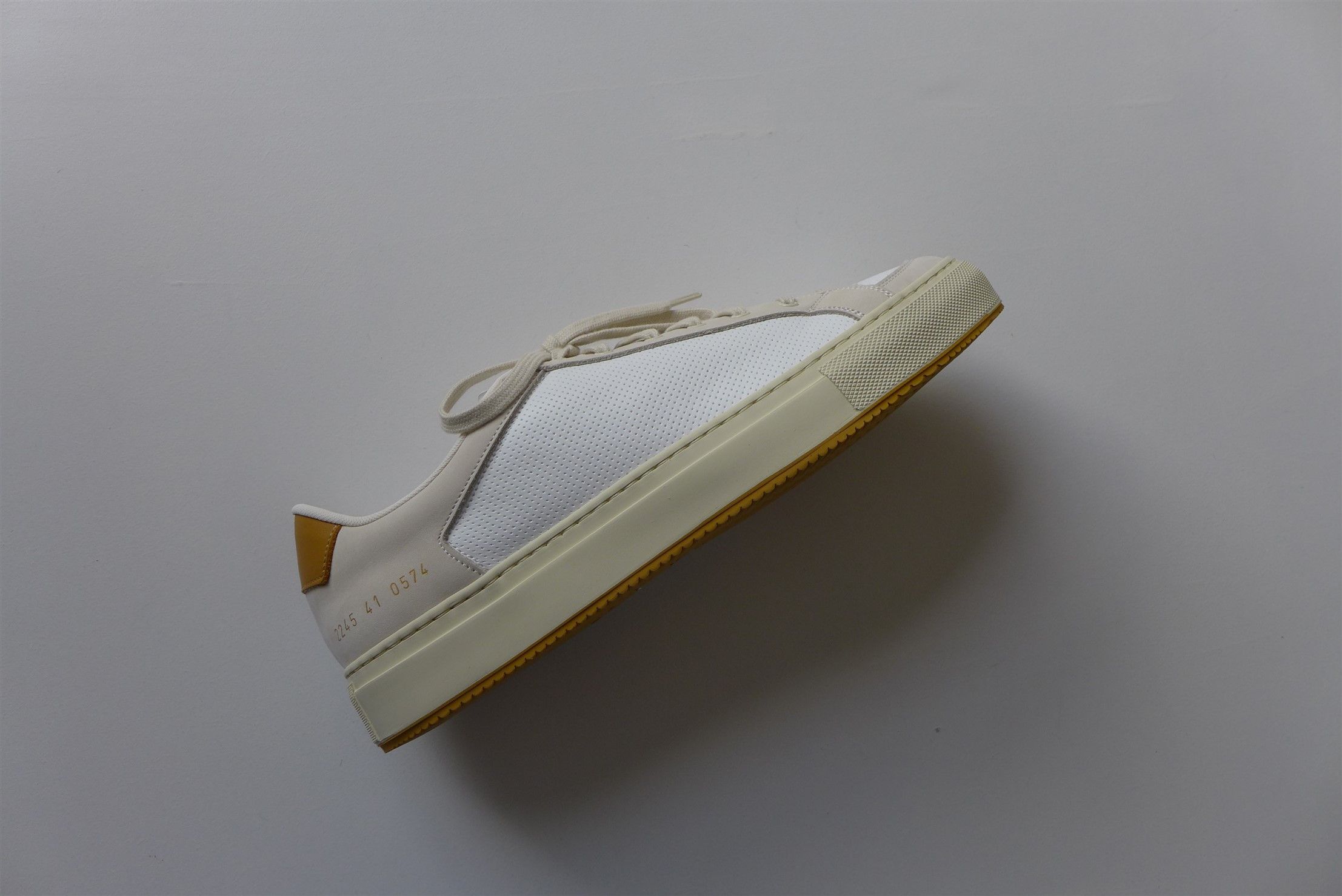 Common Projects Common Projects Retro 70s Sneakers - White Yellow Size US 8 / EU 41 - 5 Thumbnail