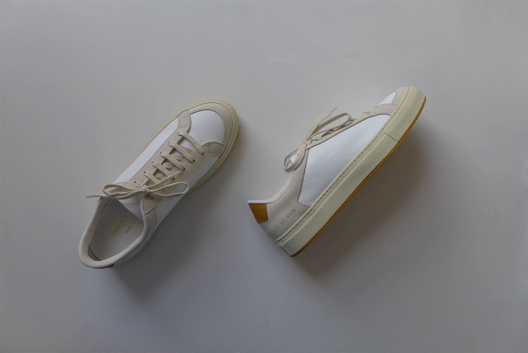 Common Projects Common Projects Retro 70s Sneakers - White Yellow Size US 8 / EU 41 - 3 Thumbnail