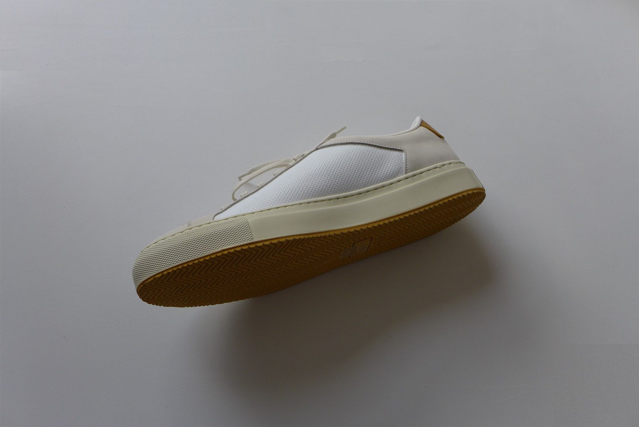 Common Projects Common Projects Retro 70s Sneakers - White Yellow Size US 8 / EU 41 - 7 Thumbnail