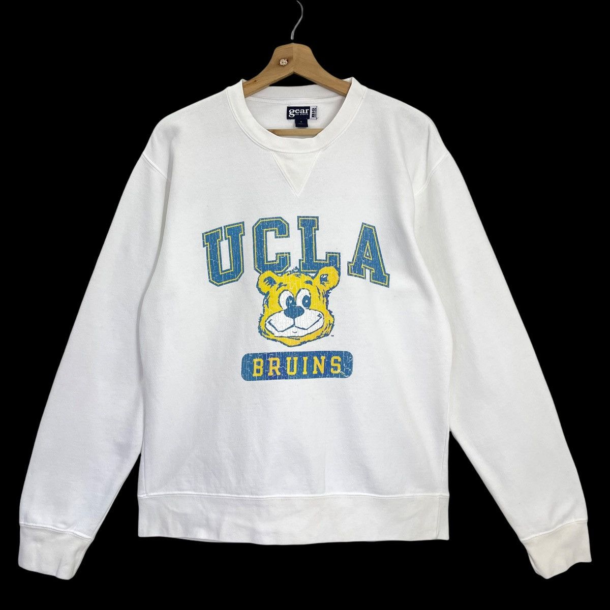 Vintage Vintage 90s UCLA Bruins Crewneck Sweatshirt Size M Size US M / EU 48-50 / 2 - 1 Thumbnail