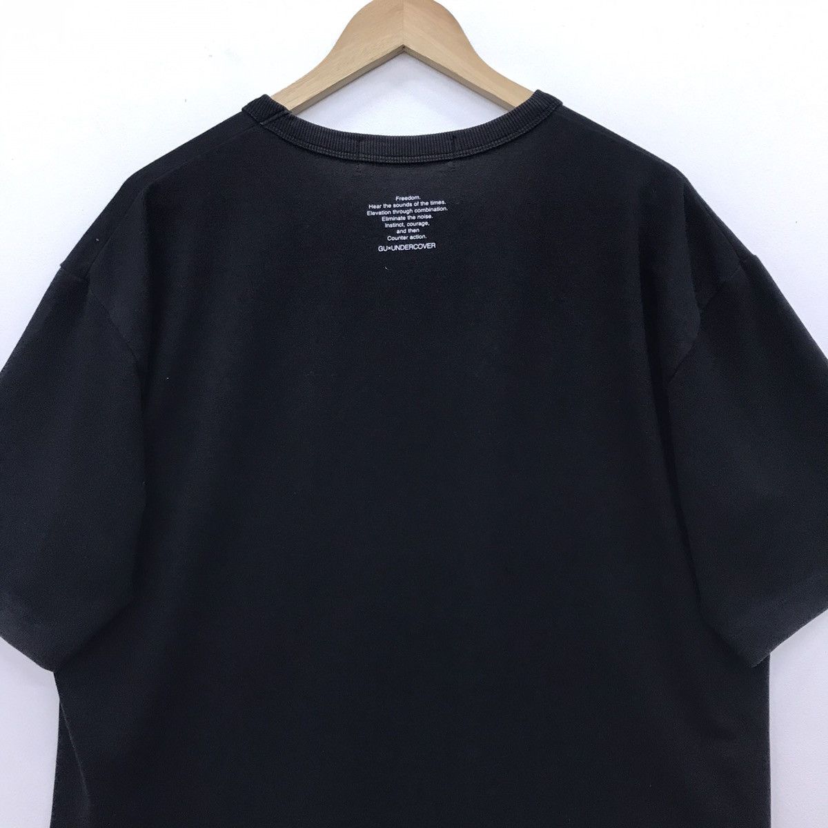 Japanese Brand × Undercover Rare!! GU x Undercover tee Size US M / EU 48-50 / 2 - 14 Thumbnail
