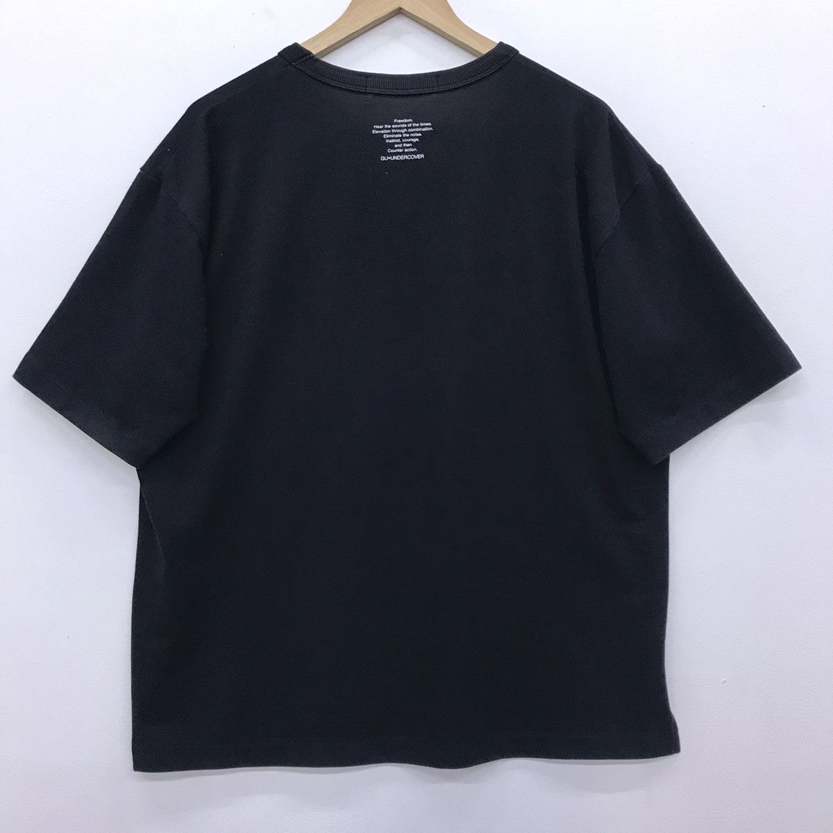 Japanese Brand × Undercover Rare!! GU x Undercover tee Size US M / EU 48-50 / 2 - 13 Thumbnail