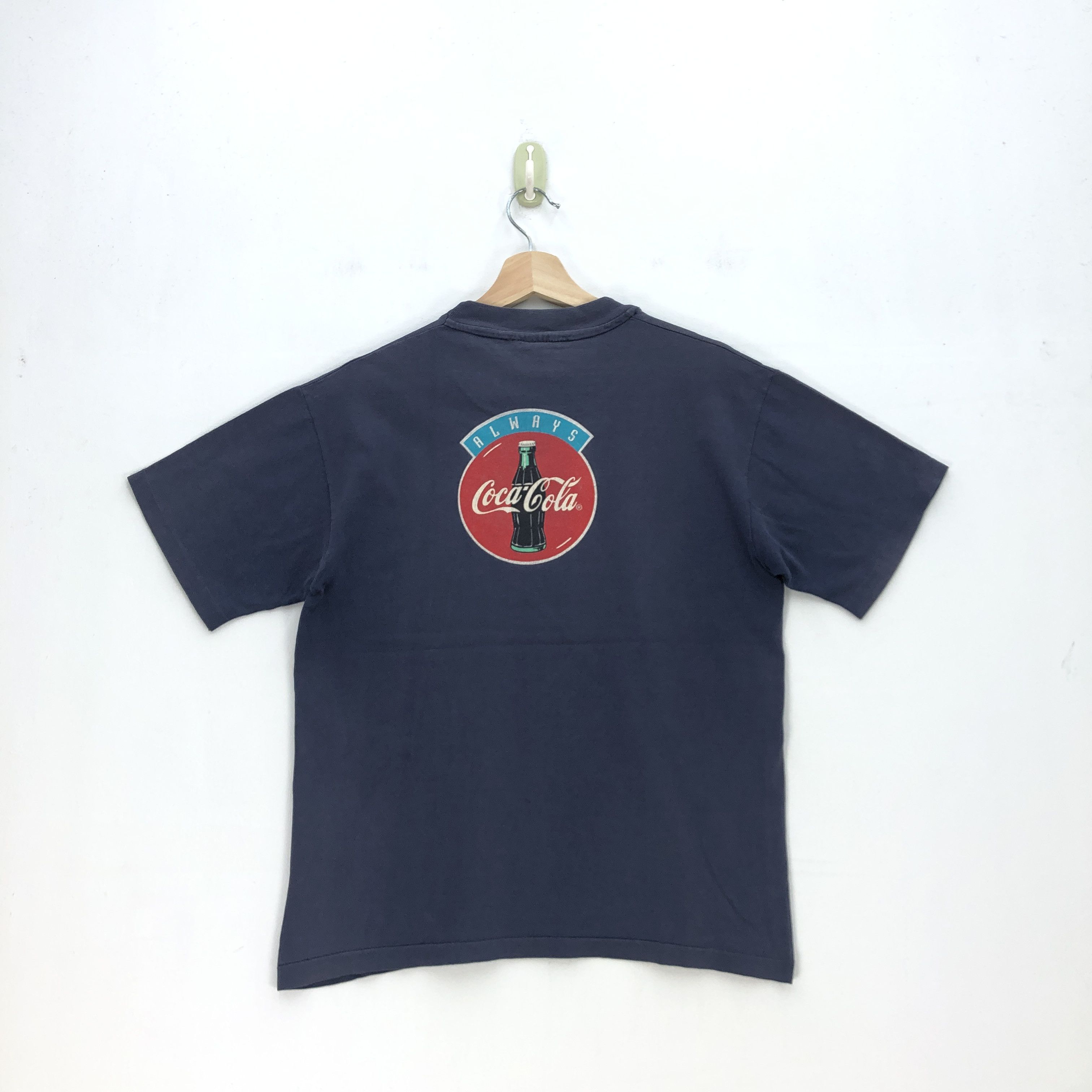 Coca Cola Vintage Coca Cola T-Shirt COKE Polar Bear Tees | BS19288. Size US M / EU 48-50 / 2 - 2 Thumbnail