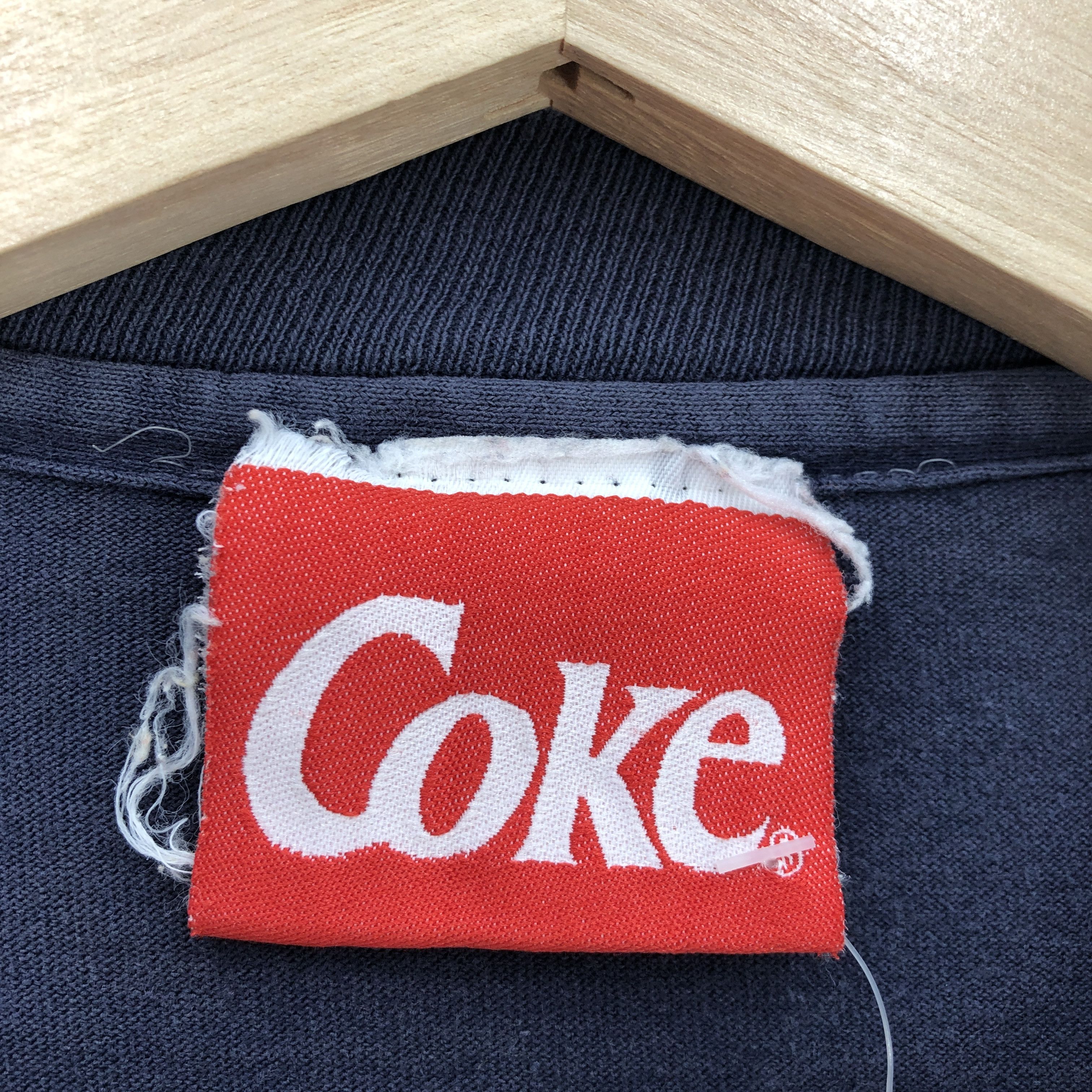 Coca Cola Vintage Coca Cola T-Shirt COKE Polar Bear Tees | BS19288. Size US M / EU 48-50 / 2 - 6 Thumbnail