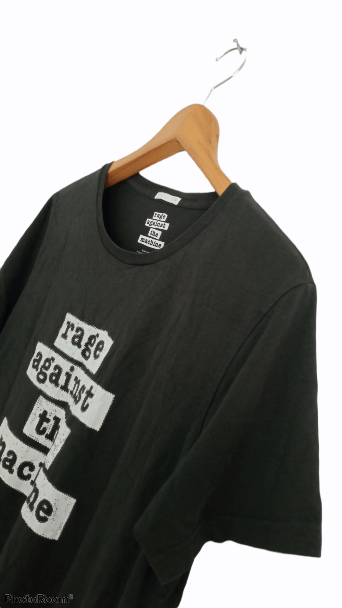 Band Tees × Japanese Brand × Vintage 🔥🔥GU x Rage Against The Machine T-Shirt Size US M / EU 48-50 / 2 - 7 Thumbnail