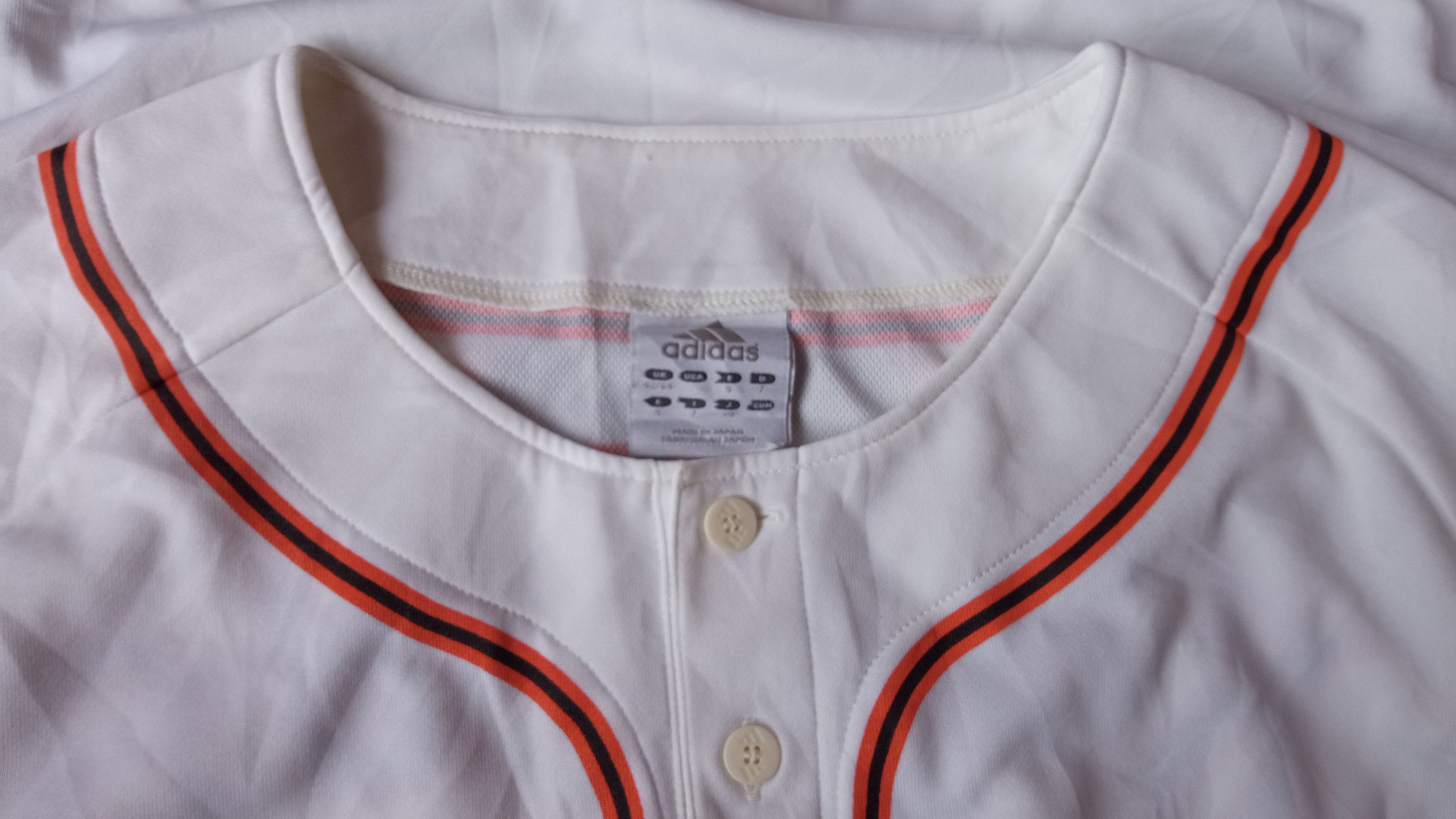 Adidas × MLB × Vintage 🔥🔥MLB x Adidas Yomiuri Giants Baseball Jersey Size US L / EU 52-54 / 3 - 12 Thumbnail