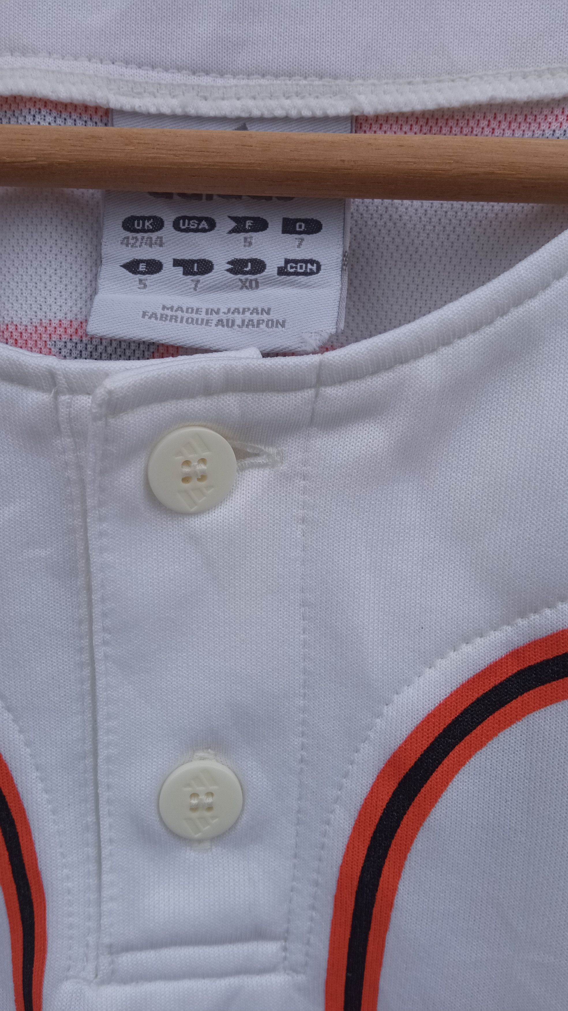 Adidas × MLB × Vintage 🔥🔥MLB x Adidas Yomiuri Giants Baseball Jersey Size US L / EU 52-54 / 3 - 7 Thumbnail