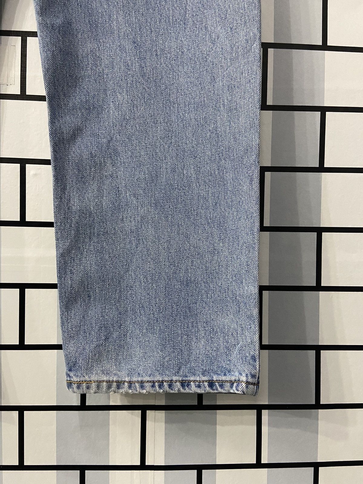 Levi's Vintage Levi’s 550 Light Wash Relaxed Fit Denim Pants Size US 36 / EU 52 - 13 Thumbnail