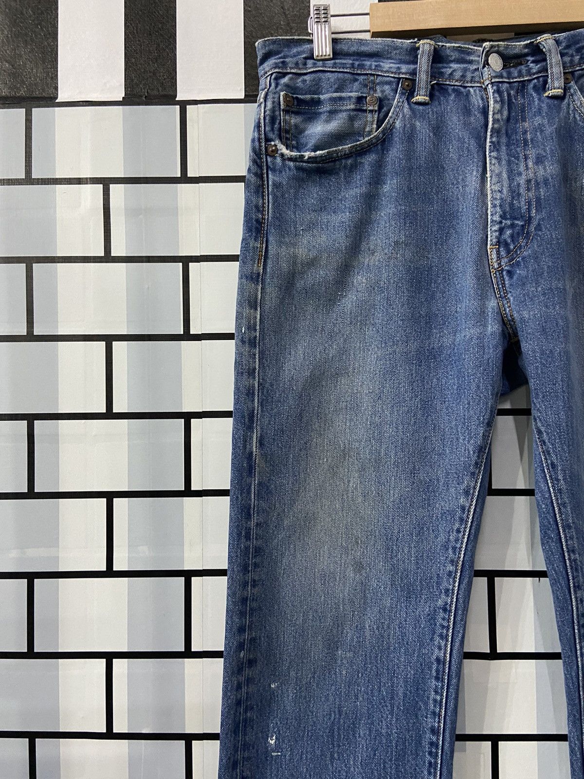 Levi's Vintage Levi’s 505 Faded Blue White Oak Cone Denim Size US 32 / EU 48 - 9 Thumbnail