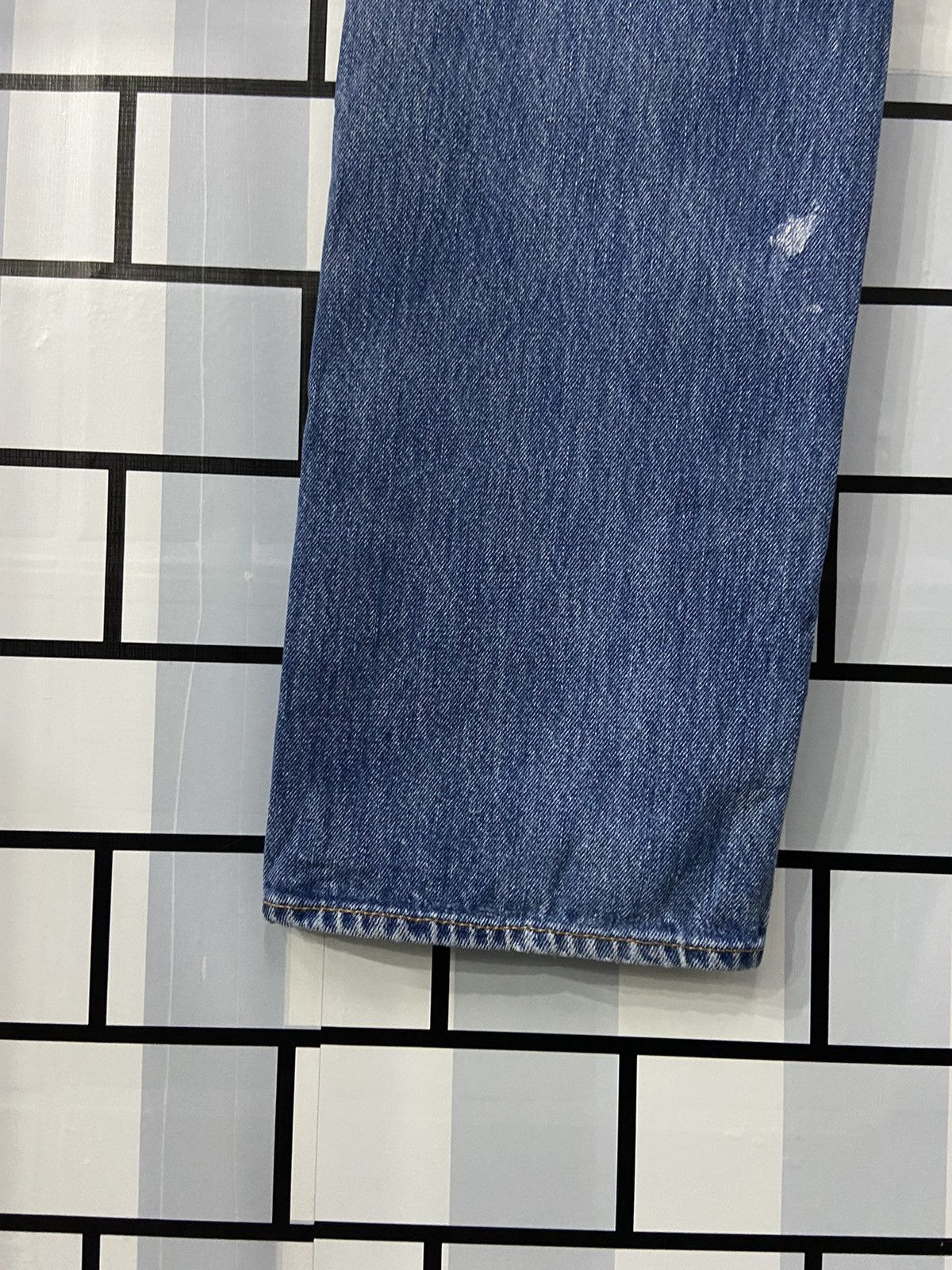 Levi's Vintage Levi’s 505 Faded Blue White Oak Cone Denim Size US 32 / EU 48 - 12 Thumbnail