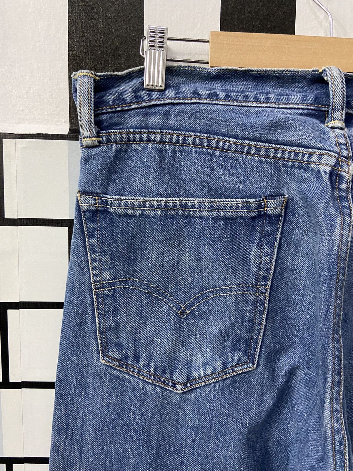 Levi's Vintage Levi’s 505 Faded Blue White Oak Cone Denim Size US 32 / EU 48 - 14 Thumbnail