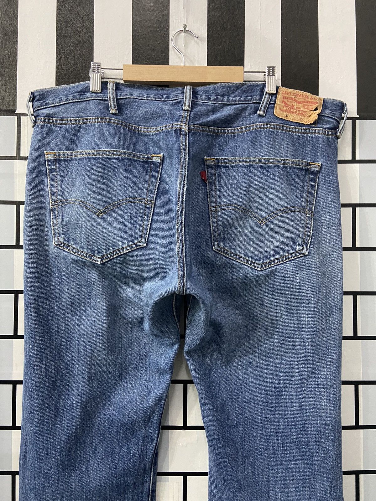 Levi's Vintage Levi’s 501 Distressed Blue Wash Single R Denim Pants Size US 41 - 12 Thumbnail