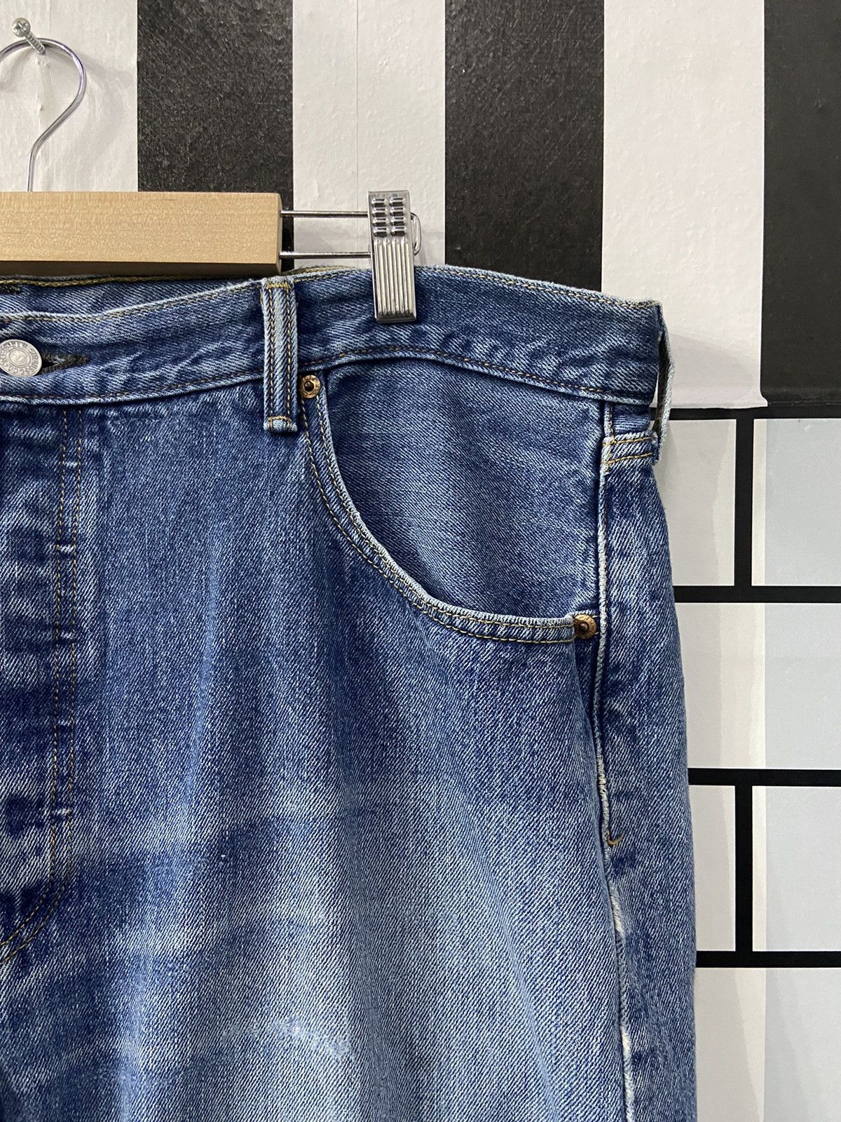 Levi's Vintage Levi’s 501 Distressed Blue Wash Single R Denim Pants Size US 41 - 11 Thumbnail