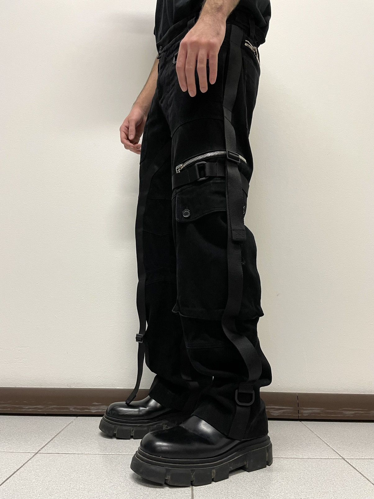 Dolce & Gabbana 2003 Bondage cargo pants runway archive military parachute Size US 32 / EU 48 - 4 Thumbnail