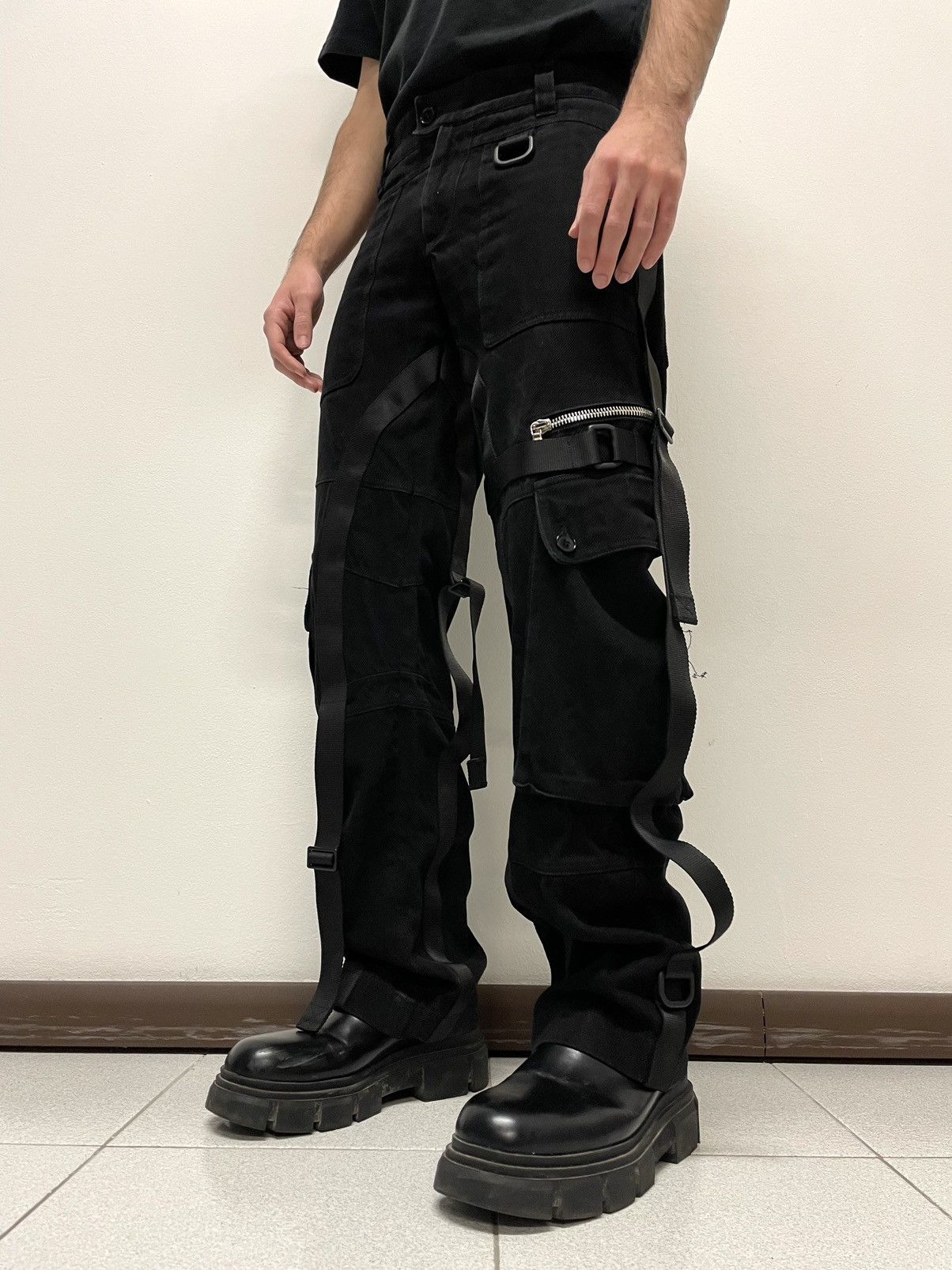 Dolce & Gabbana 2003 Bondage cargo pants runway archive military parachute Size US 32 / EU 48 - 3 Thumbnail