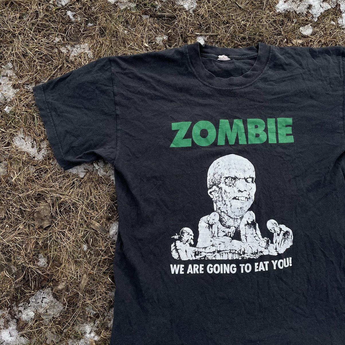 Vintage Vintage 90s Zombie Horror Graphic Tee Faded Black Grunge M Size US M / EU 48-50 / 2 - 5 Thumbnail