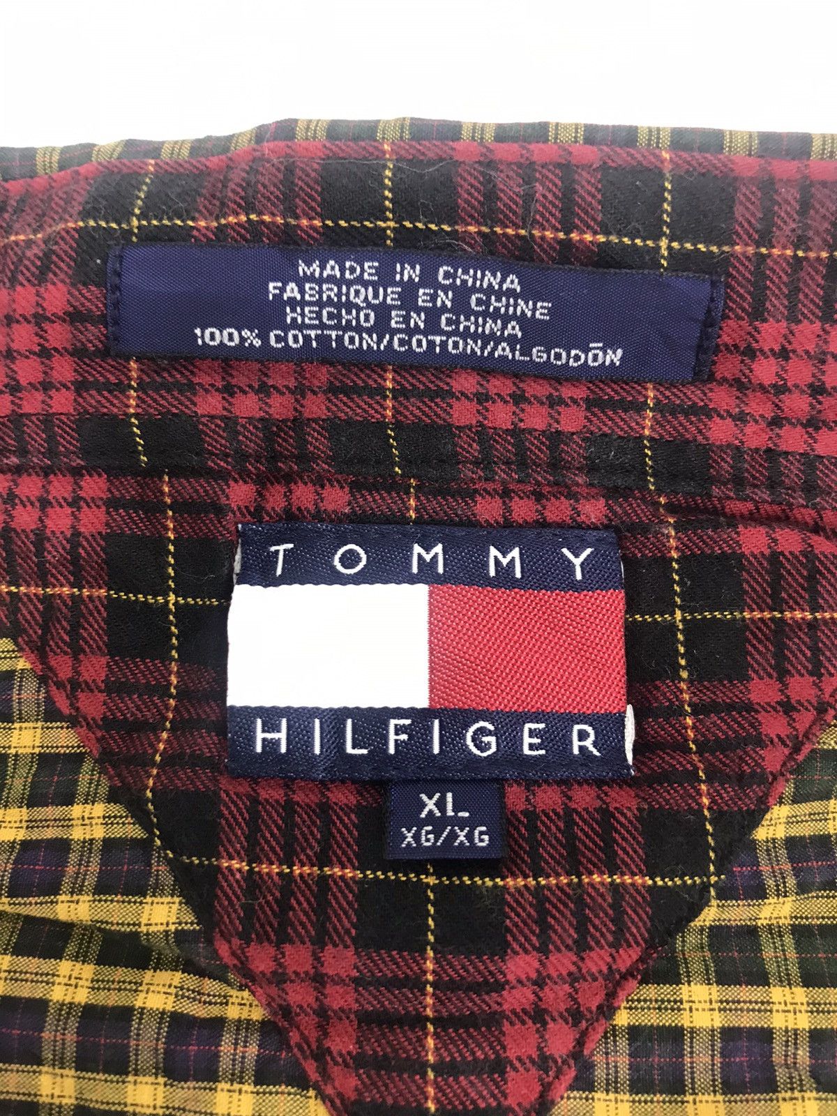 Tommy Hilfiger Tommy Hilfiger Button Down Shirt Design Checked Wear Size US XL / EU 56 / 4 - 5 Thumbnail