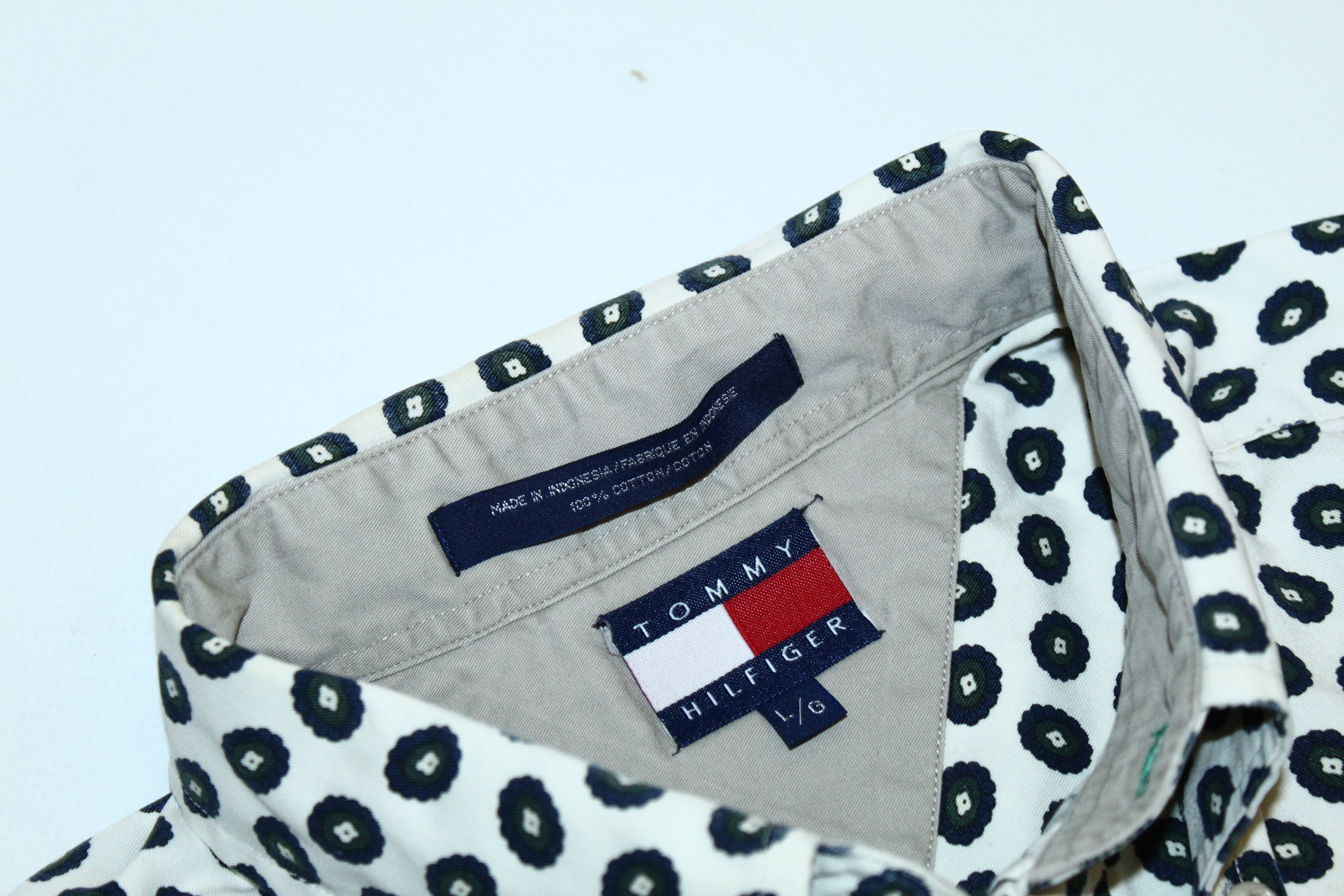 Tommy Hilfiger 90s Tommy Hilfiger Lion Crest Paisley Printed Baggy Shirt Size US L / EU 52-54 / 3 - 7 Thumbnail