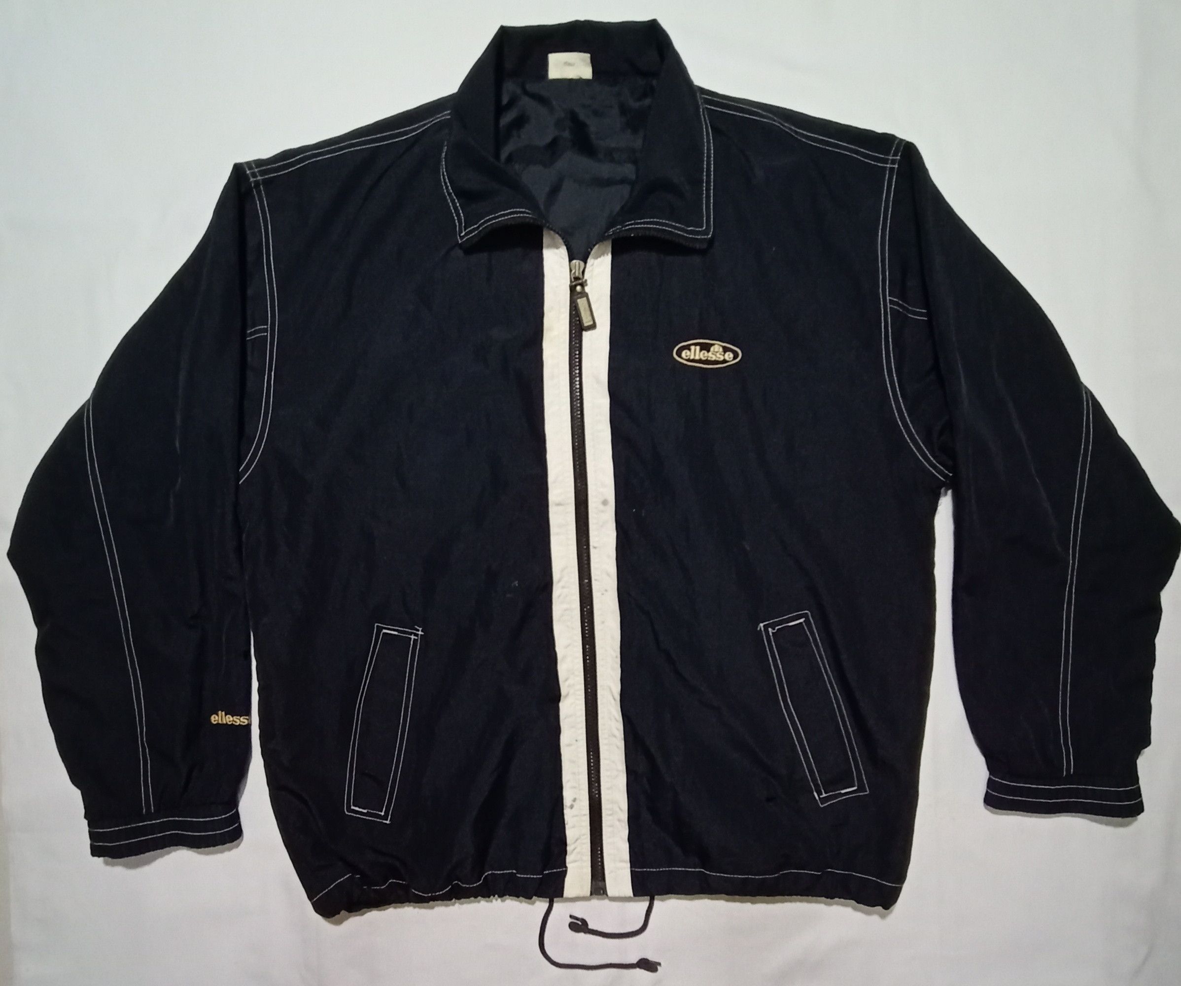 Ellesse Vintage ELLESSE Windbreaker Raincoat Jacket Embroidery Logo Size US XL / EU 56 / 4 - 1 Thumbnail