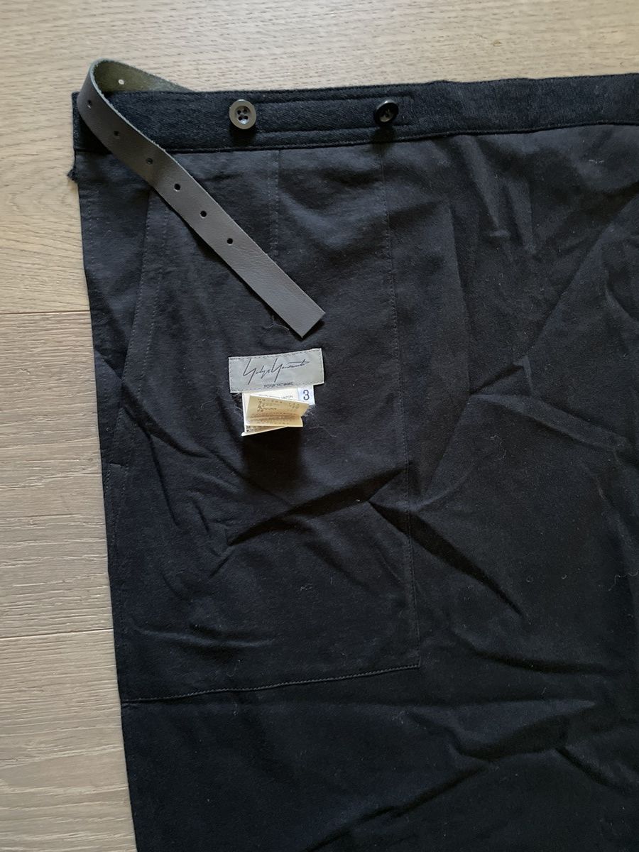 Yohji Yamamoto Pleated Skirt in 100% Wool with Cuir Leather Waistbelt Size US 33 - 5 Thumbnail