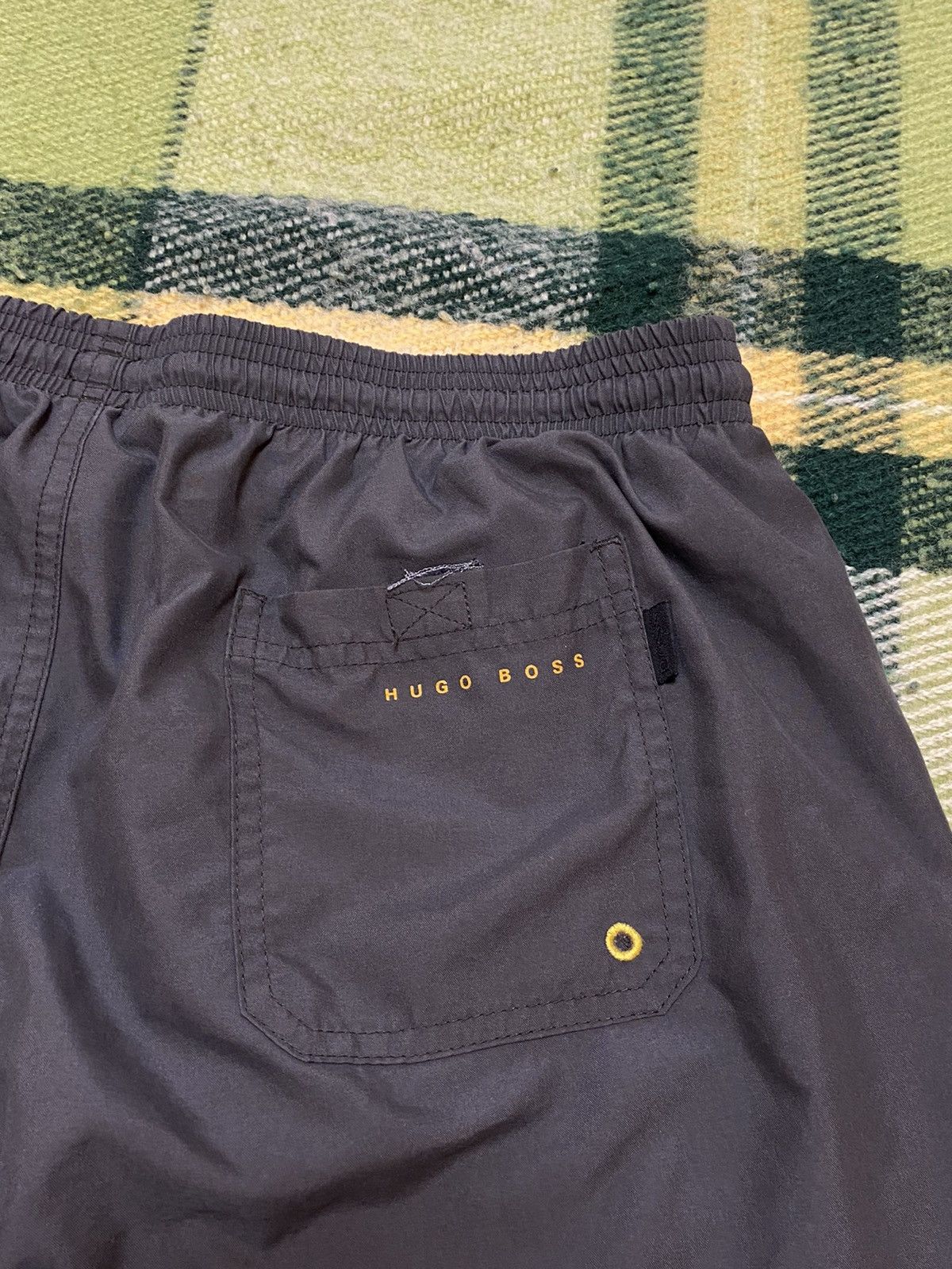Hugo Boss Vintage Hugo Boss shorts streetwear y2k casual style size L Size US 34 / EU 50 - 5 Thumbnail