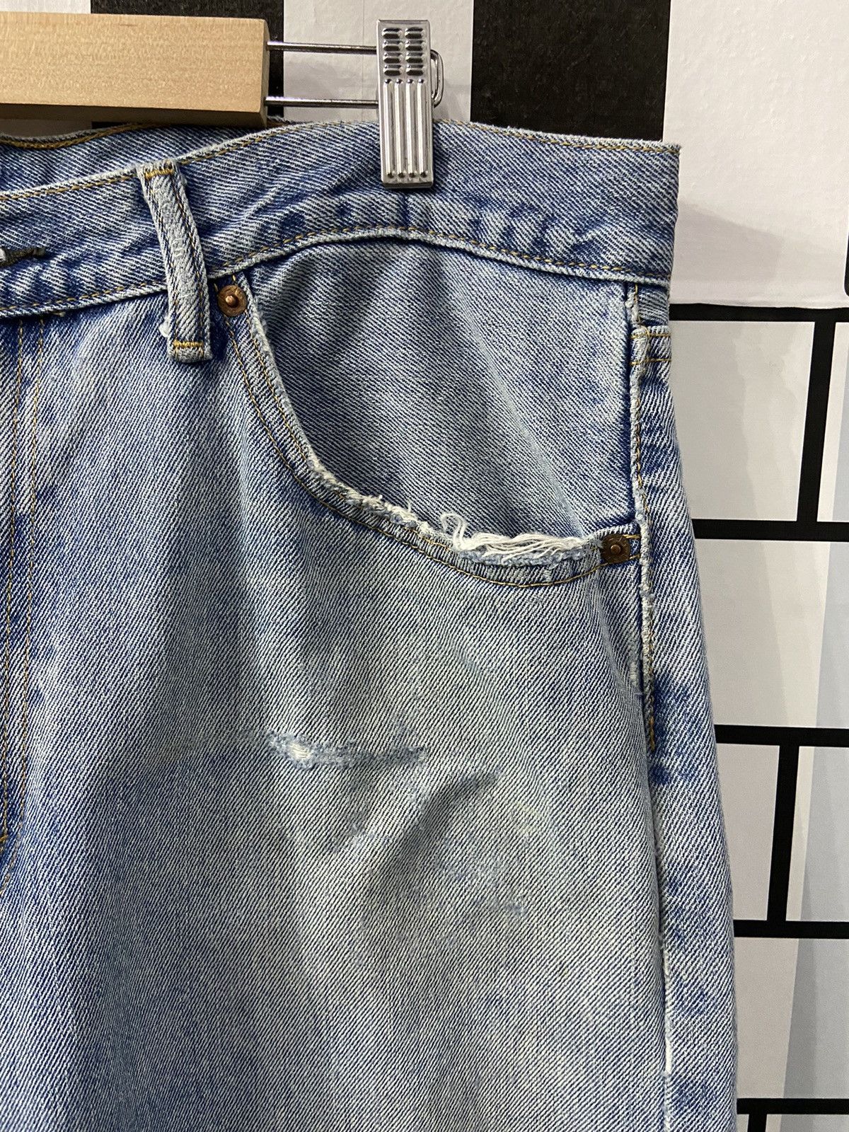 Levi's Vintage Levi’s 505 Light Wash Distressed Denim Pants Size US 38 / EU 54 - 11 Thumbnail