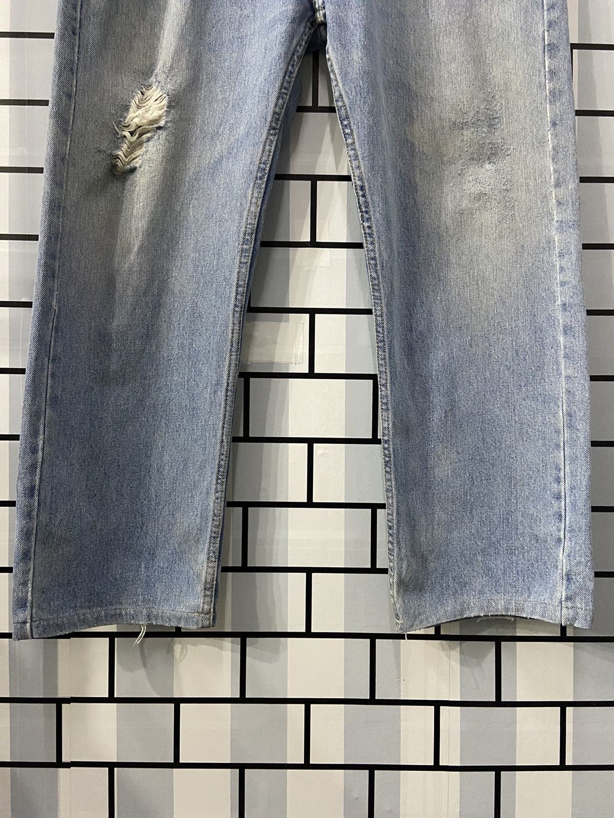 Levi's Vintage Levi’s 505 Light Wash Distressed Denim Pants Size US 38 / EU 54 - 5 Thumbnail