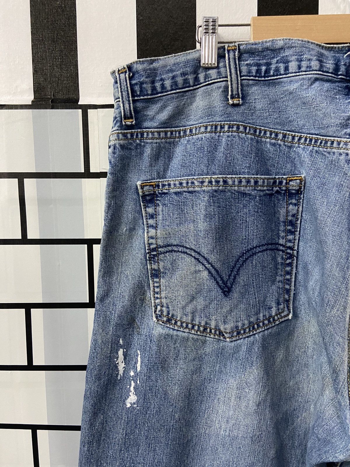 Levi's Vintage Levi’s 569 Dirty Faded Blue Denim Pants Size US 38 / EU 54 - 14 Thumbnail