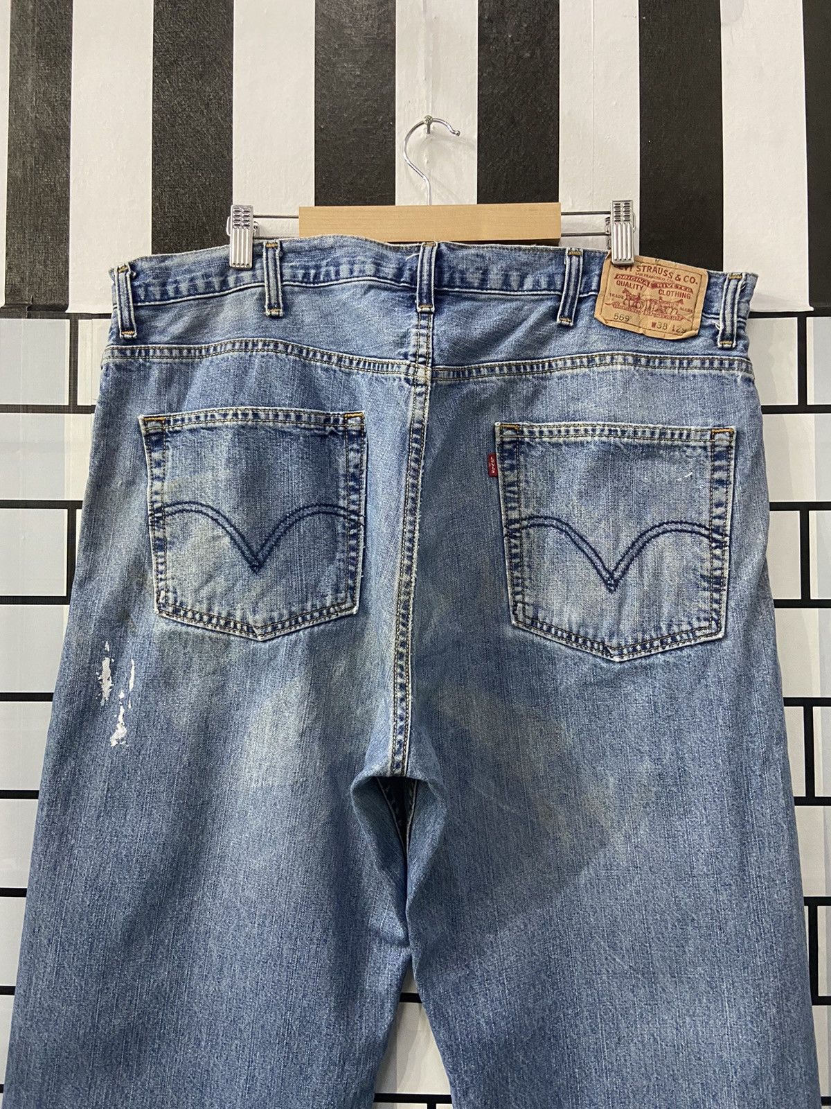 Levi's Vintage Levi’s 569 Dirty Faded Blue Denim Pants Size US 38 / EU 54 - 10 Thumbnail