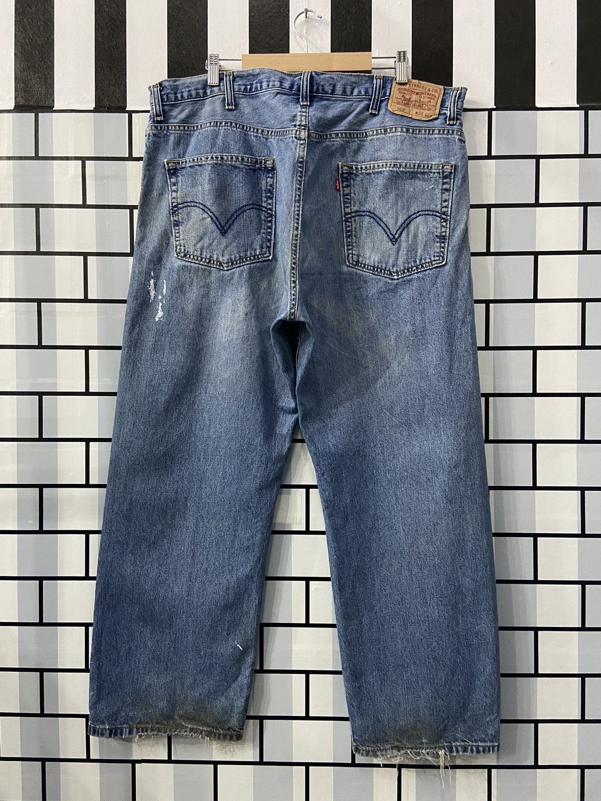 Levi's Vintage Levi’s 569 Dirty Faded Blue Denim Pants Size US 38 / EU 54 - 2 Thumbnail