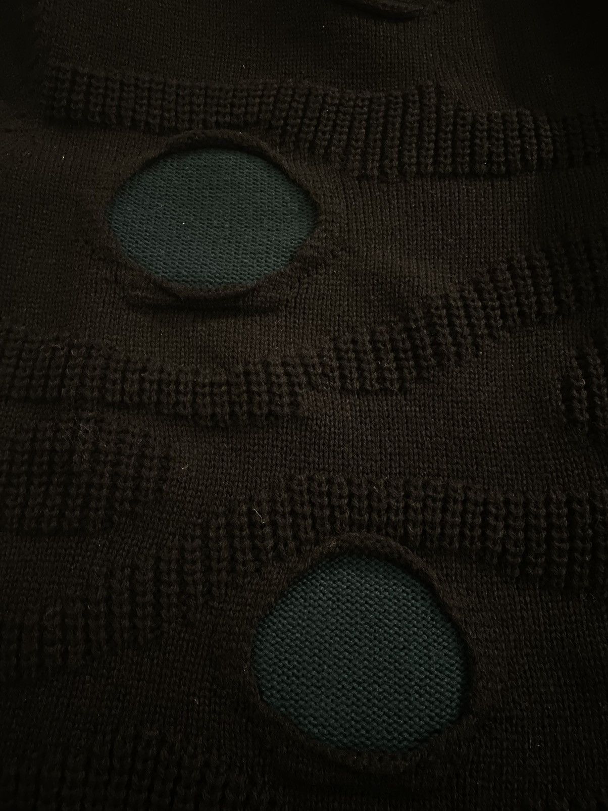 Comme des Garcons Homme Plus Commes des garçons black Sweater with intarsia green holes Size US L / EU 52-54 / 3 - 3 Thumbnail