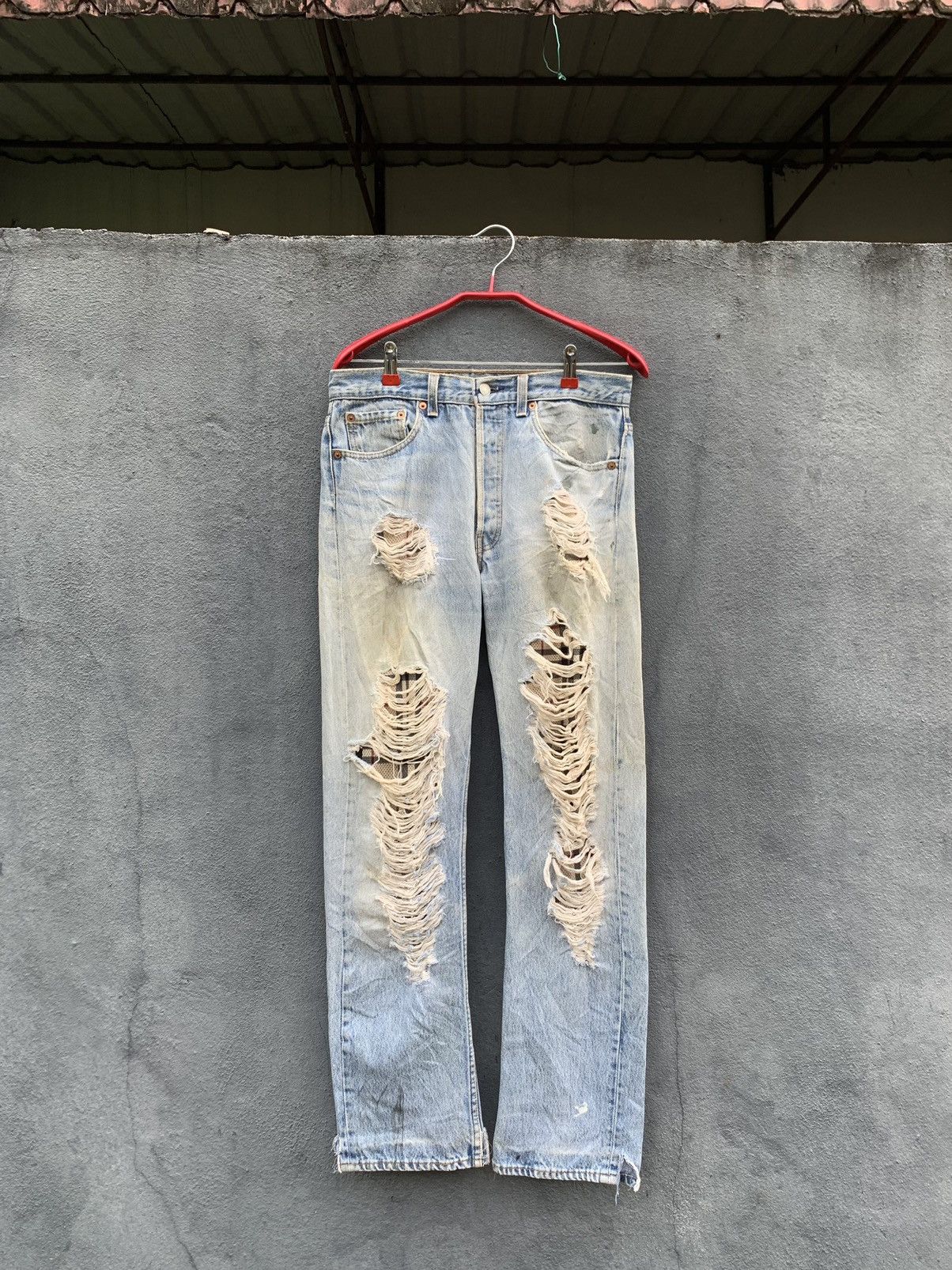 Levi's **rare**Vintage Levis 501 X BUZZ SPUNKY Distressed Denim Size US 32 / EU 48 - 3 Thumbnail