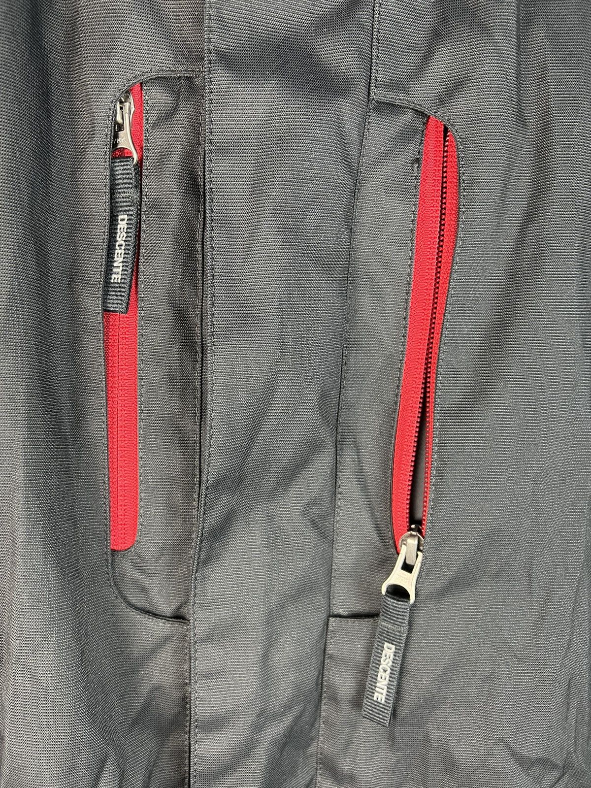 Descente Black/Red Descente Japanese brand winter snow ski jacket Size US L / EU 52-54 / 3 - 5 Thumbnail