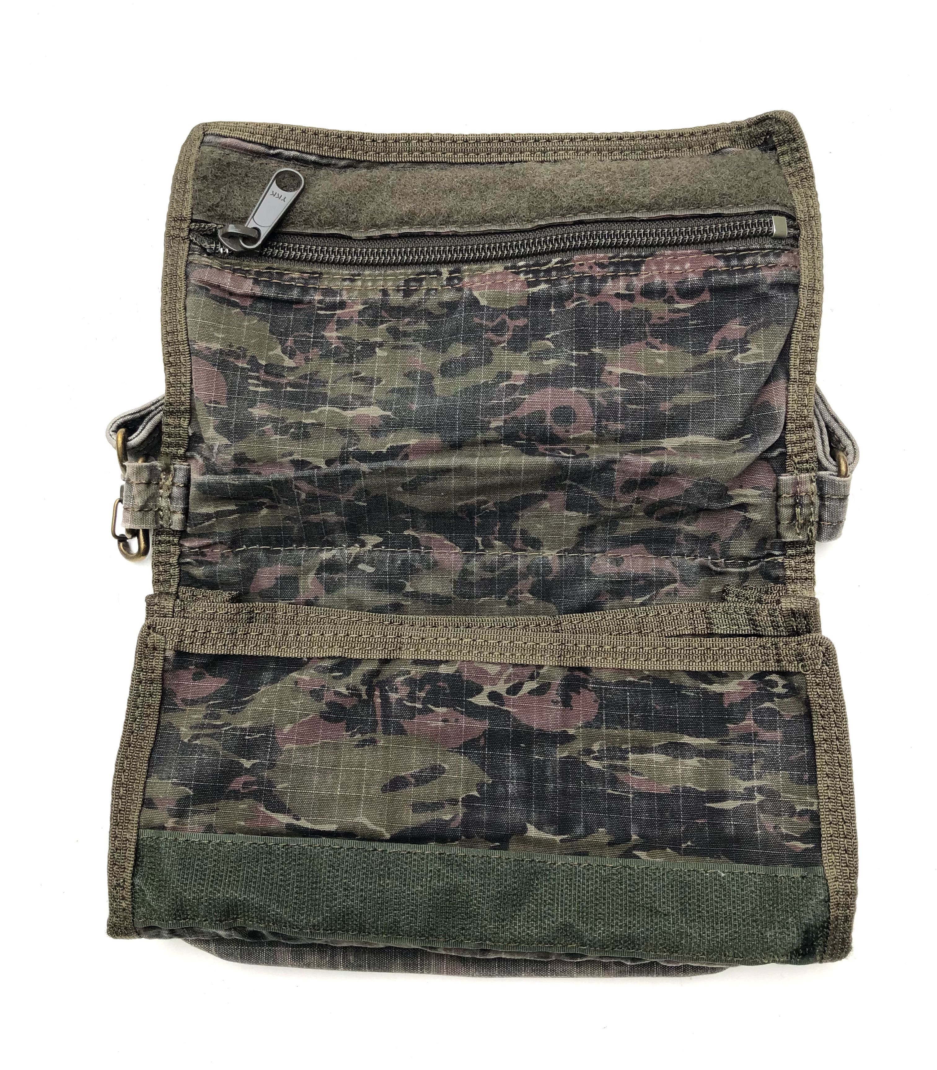 Hysteric Glamour RARE🔥SKULLS CAMO CARRY WALLET Size ONE SIZE - 2 Thumbnail