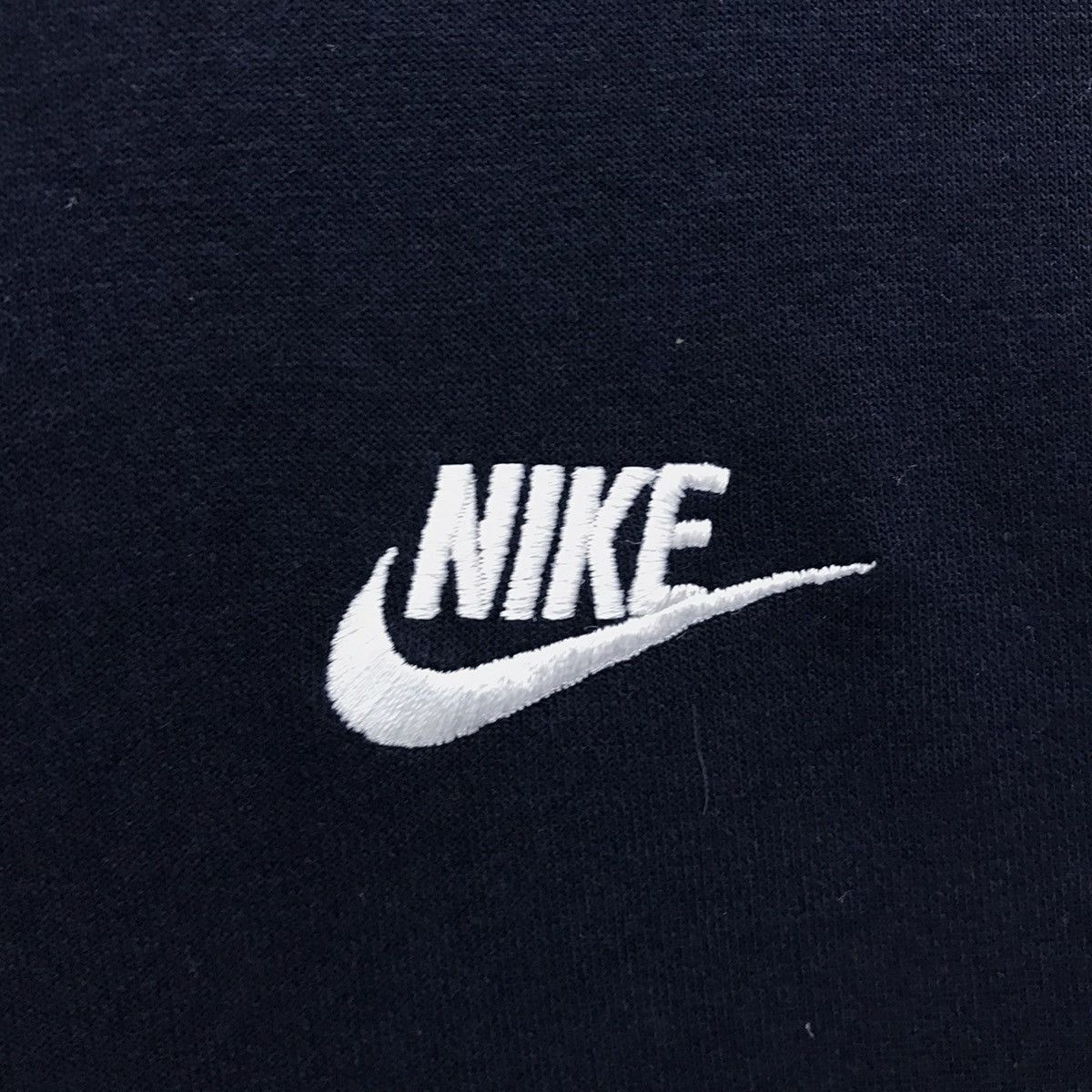 Nike × Vintage Vintage Nike Center Small Logo Sweatshirt Size US M / EU 48-50 / 2 - 3 Thumbnail
