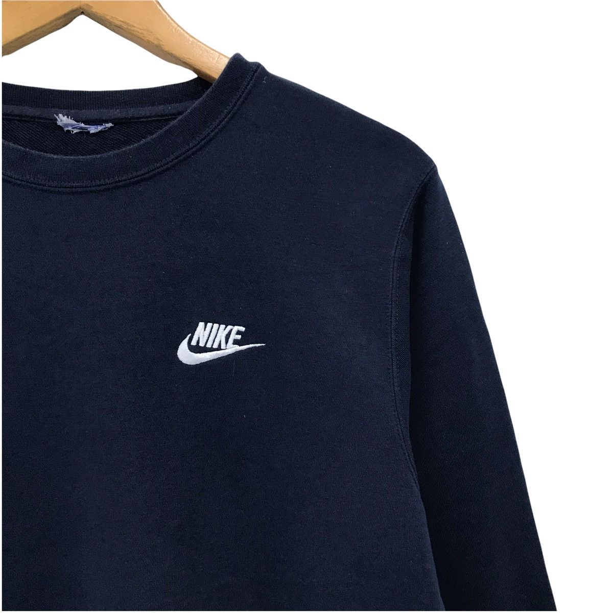 Nike × Vintage Vintage Nike Center Small Logo Sweatshirt Size US M / EU 48-50 / 2 - 4 Thumbnail