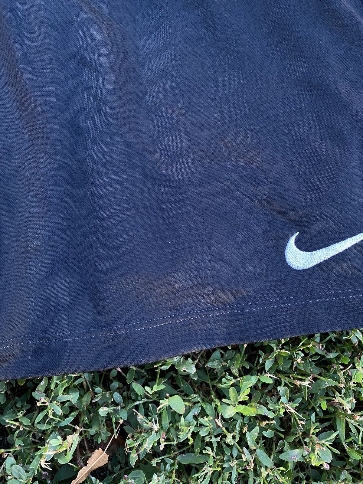 Nike Vintage Nike shorts streetwear swoosh casual y2k size S Size US 30 / EU 46 - 2 Thumbnail