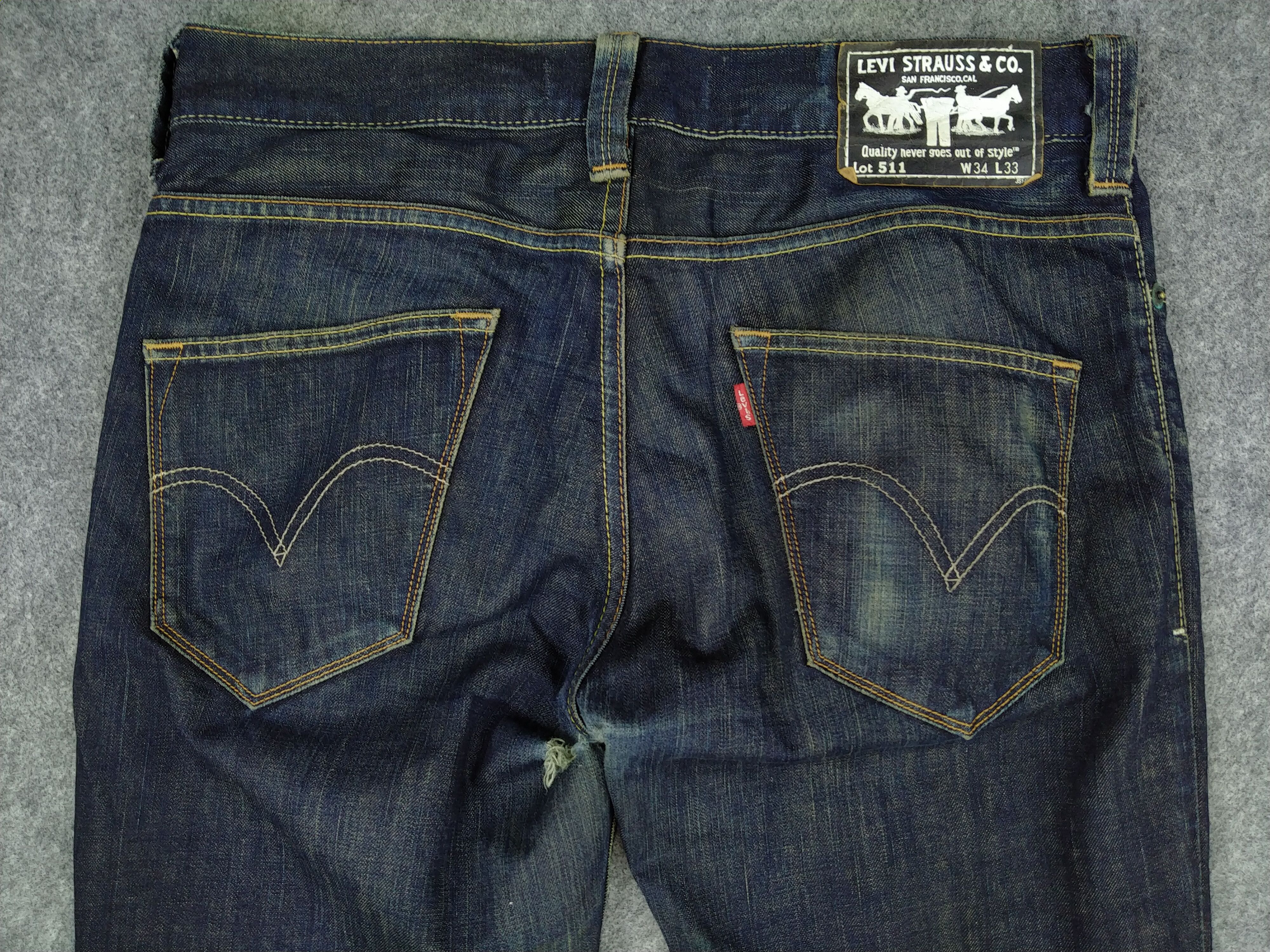 Levi's Dark Blue Levi's 511 Slim 35x31 Denim -JN322 Size US 35 - 4 Thumbnail