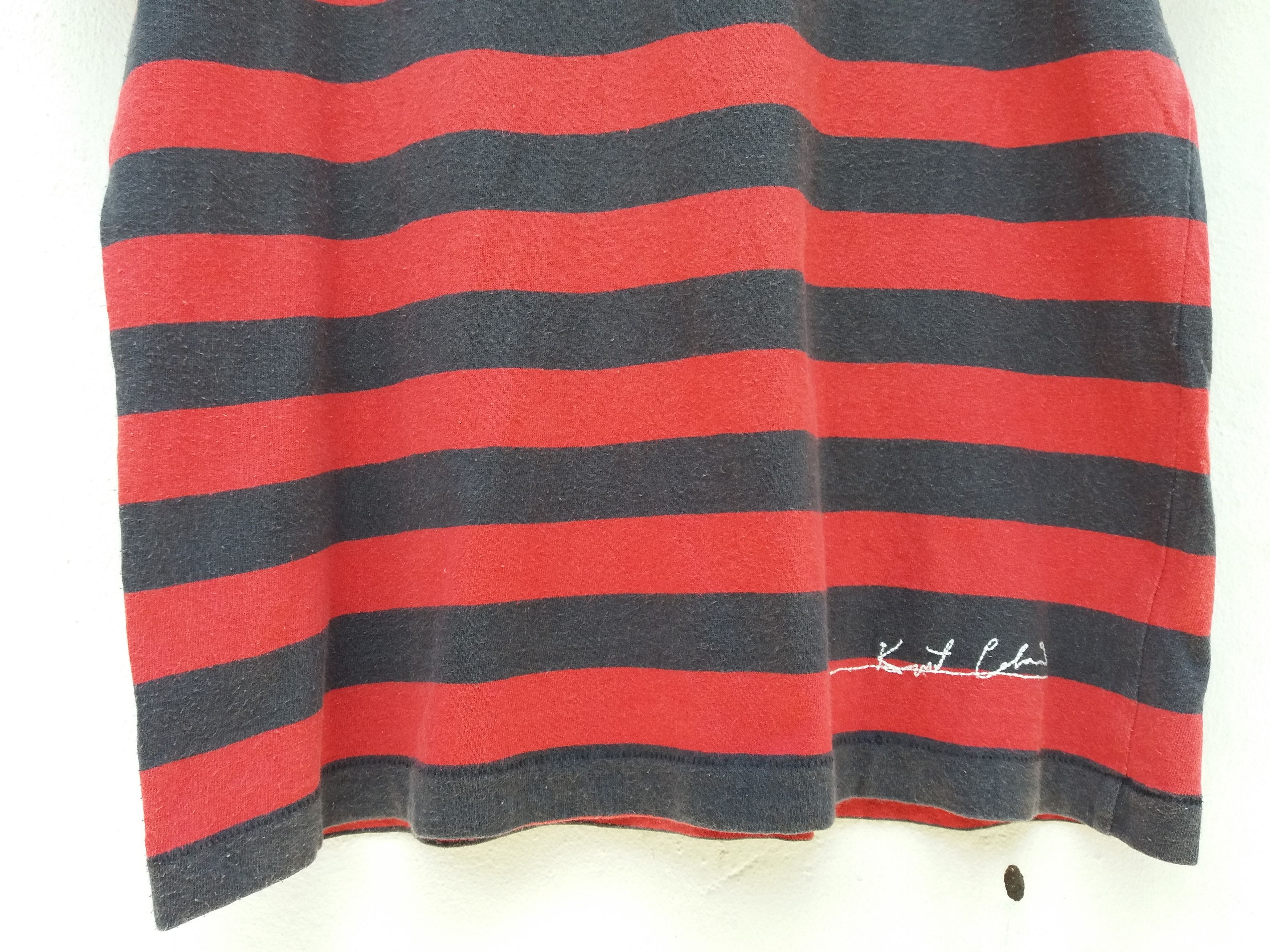 Uniqlo Vintage UNIQLO X Kurt Cobain T-shirt Size US S / EU 44-46 / 1 - 10 Thumbnail