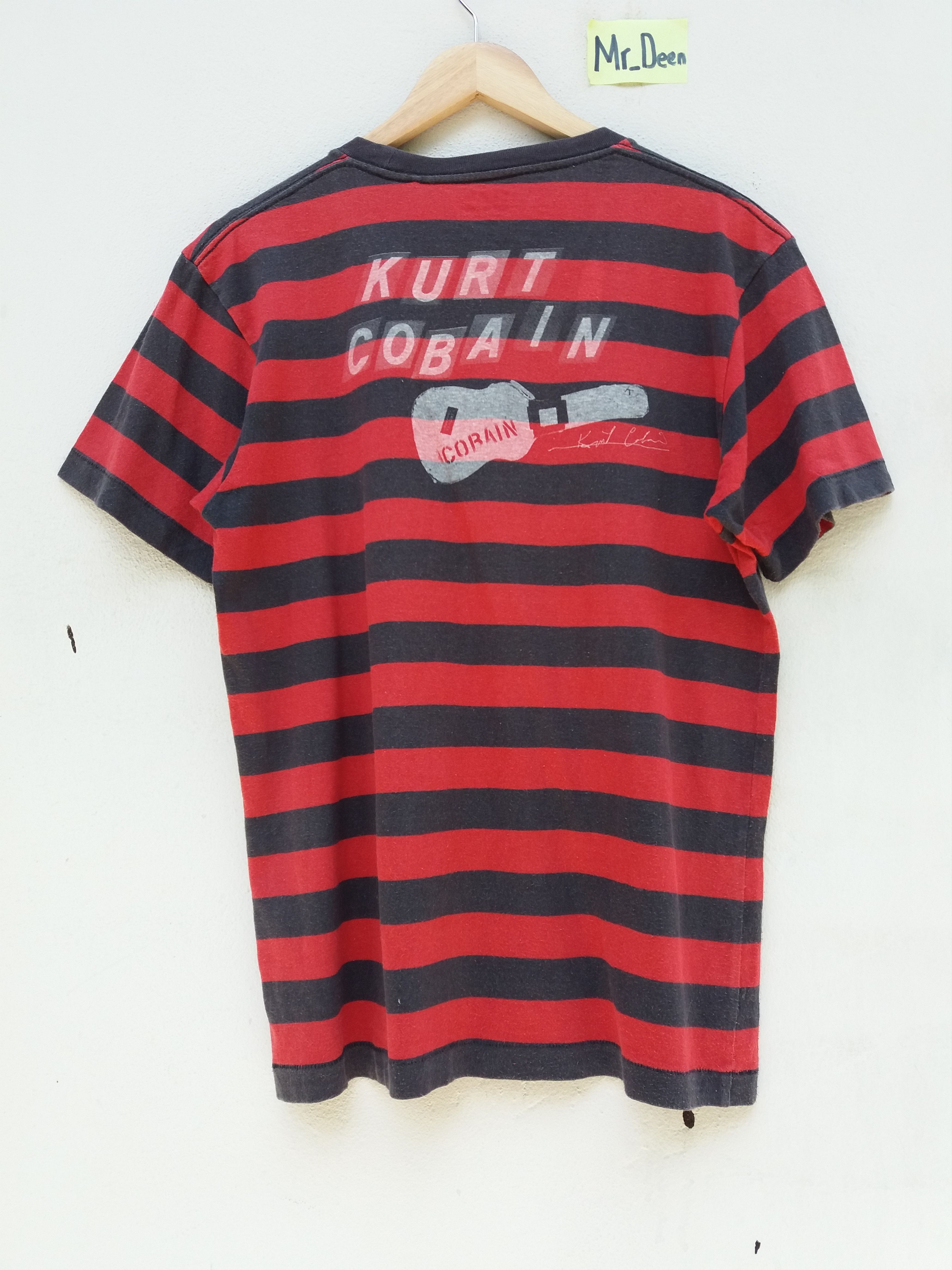 Uniqlo Vintage UNIQLO X Kurt Cobain T-shirt Size US S / EU 44-46 / 1 - 1 Thumbnail