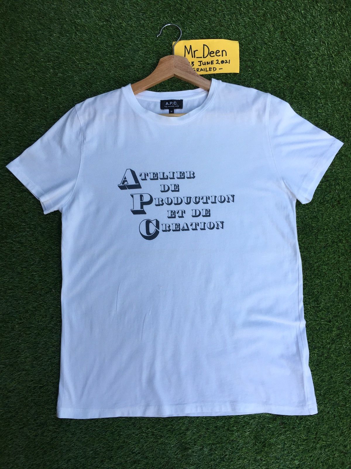 A.P.C. Rare A.P.C Big Logo Spellout Tshirt Size US S / EU 44-46 / 1 - 2 Thumbnail
