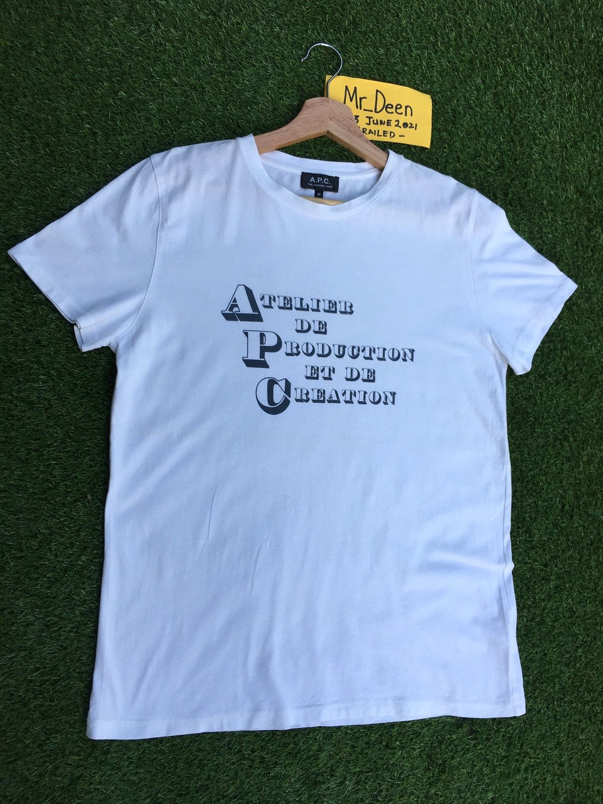 A.P.C. Rare A.P.C Big Logo Spellout Tshirt Size US S / EU 44-46 / 1 - 3 Thumbnail