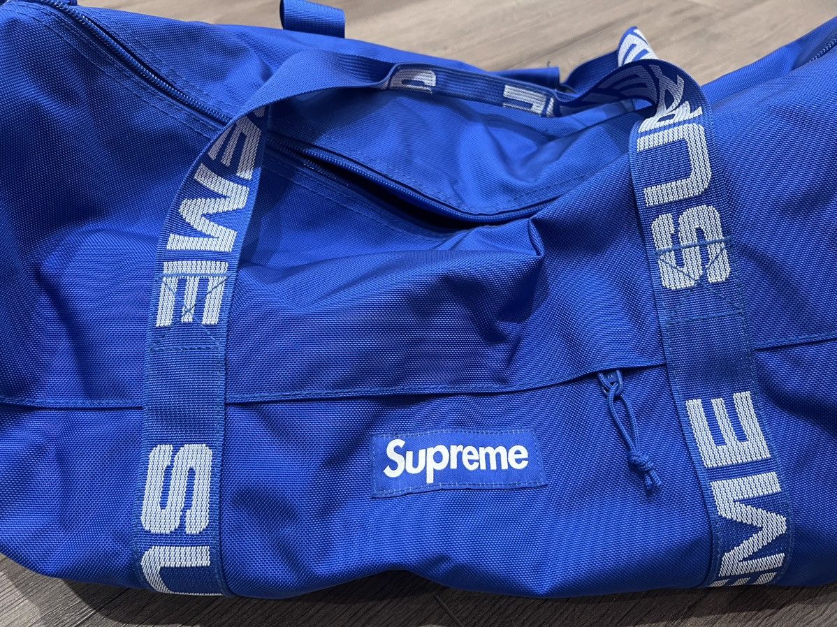 Supreme Logo Duffle Bag Blue