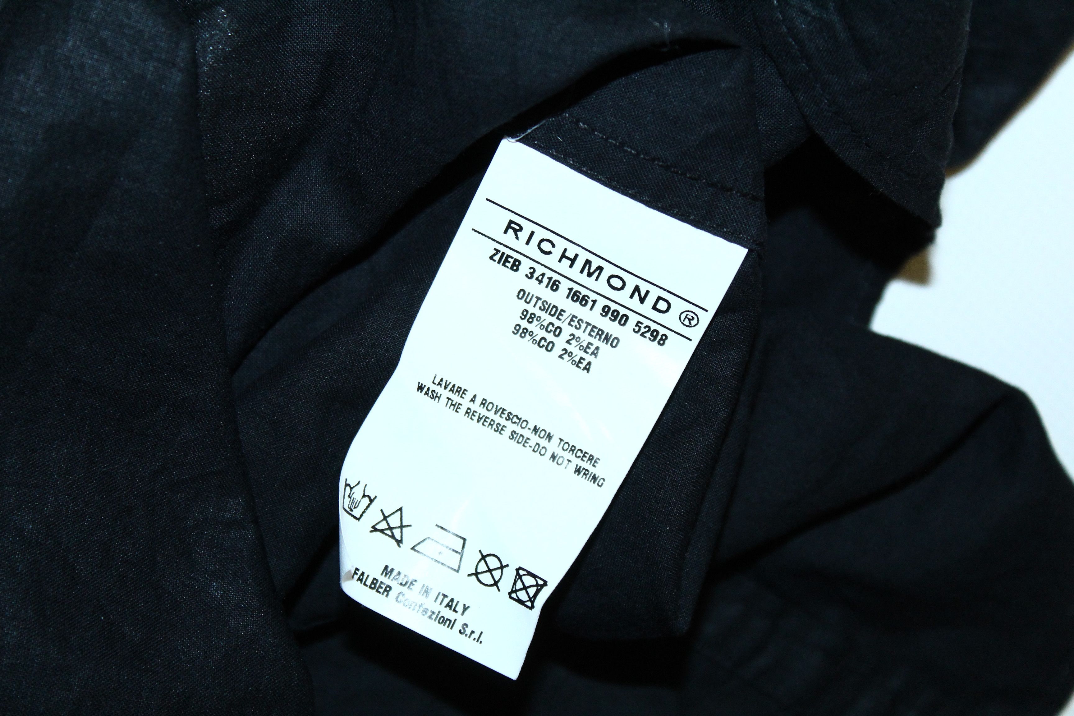 John Richmond Black Flag x Richmond Denim Coated Cotton S/S Shirt Size US S / EU 44-46 / 1 - 6 Thumbnail