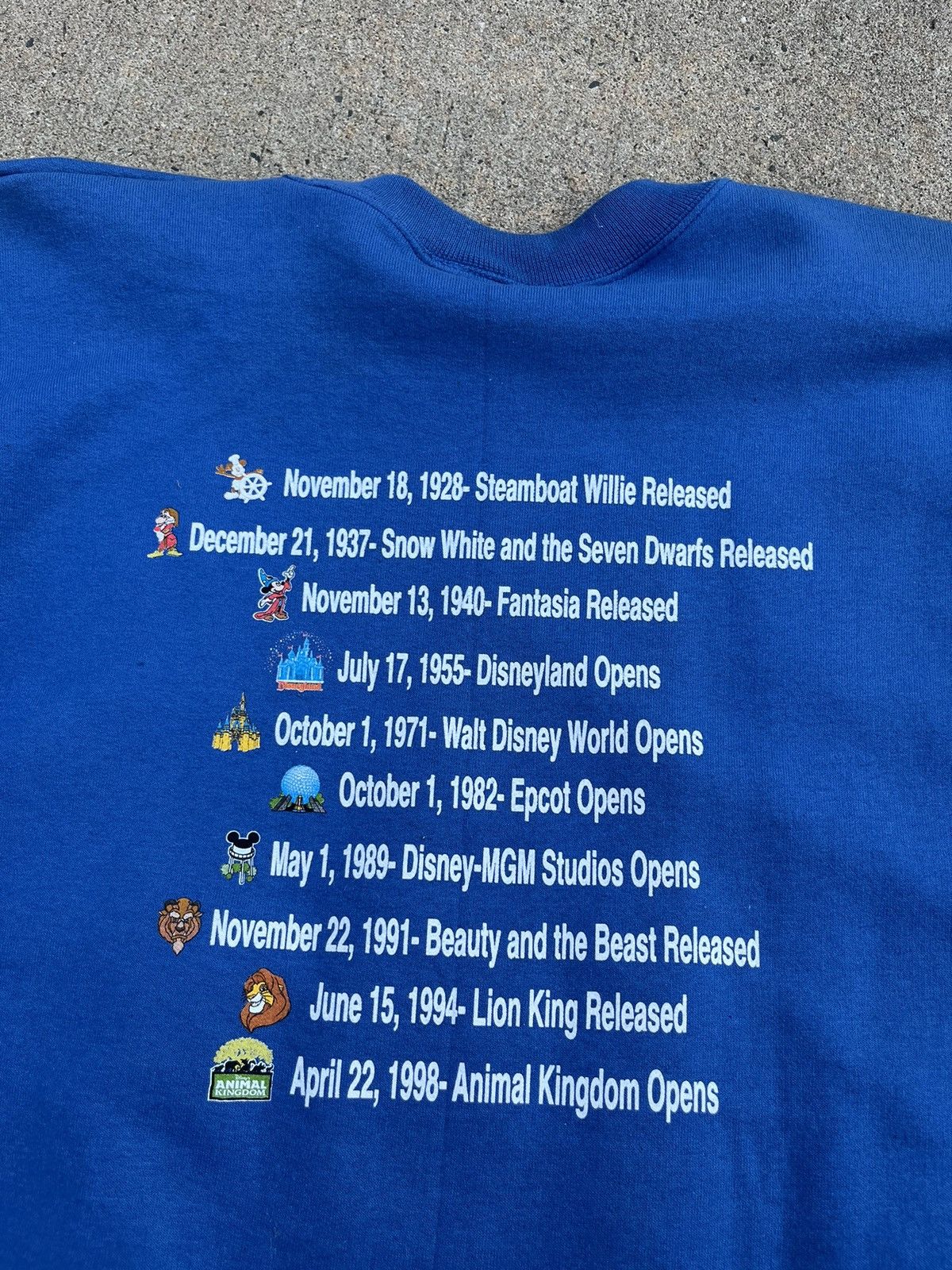 Disney × Vintage Vintage Walt Disney World “100 Years of Magic” Sweatshirt Size US L / EU 52-54 / 3 - 12 Thumbnail
