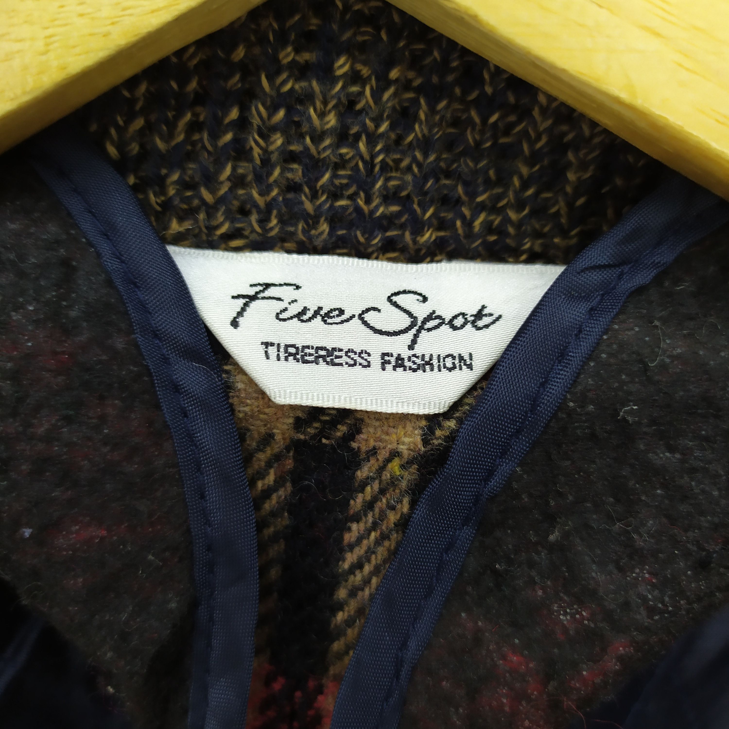 Flannel VINTAGE FIVE SPOT CHEKERED TARTAN PLAID WOOL VARSITY JACKET Size US M / EU 48-50 / 2 - 8 Thumbnail