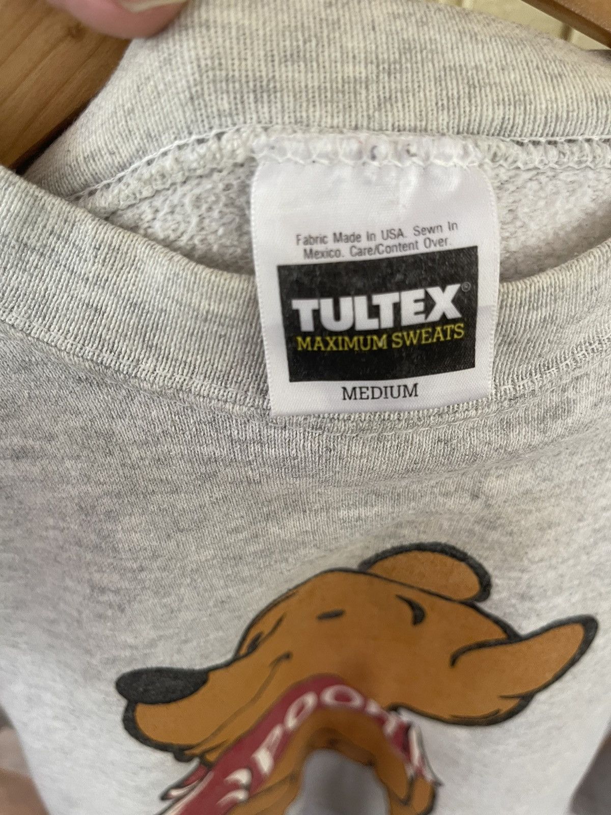 Disney VINTAGE WINNIE The POOH JUMPER CREWNECK Made in Usa Size US M / EU 48-50 / 2 - 4 Thumbnail