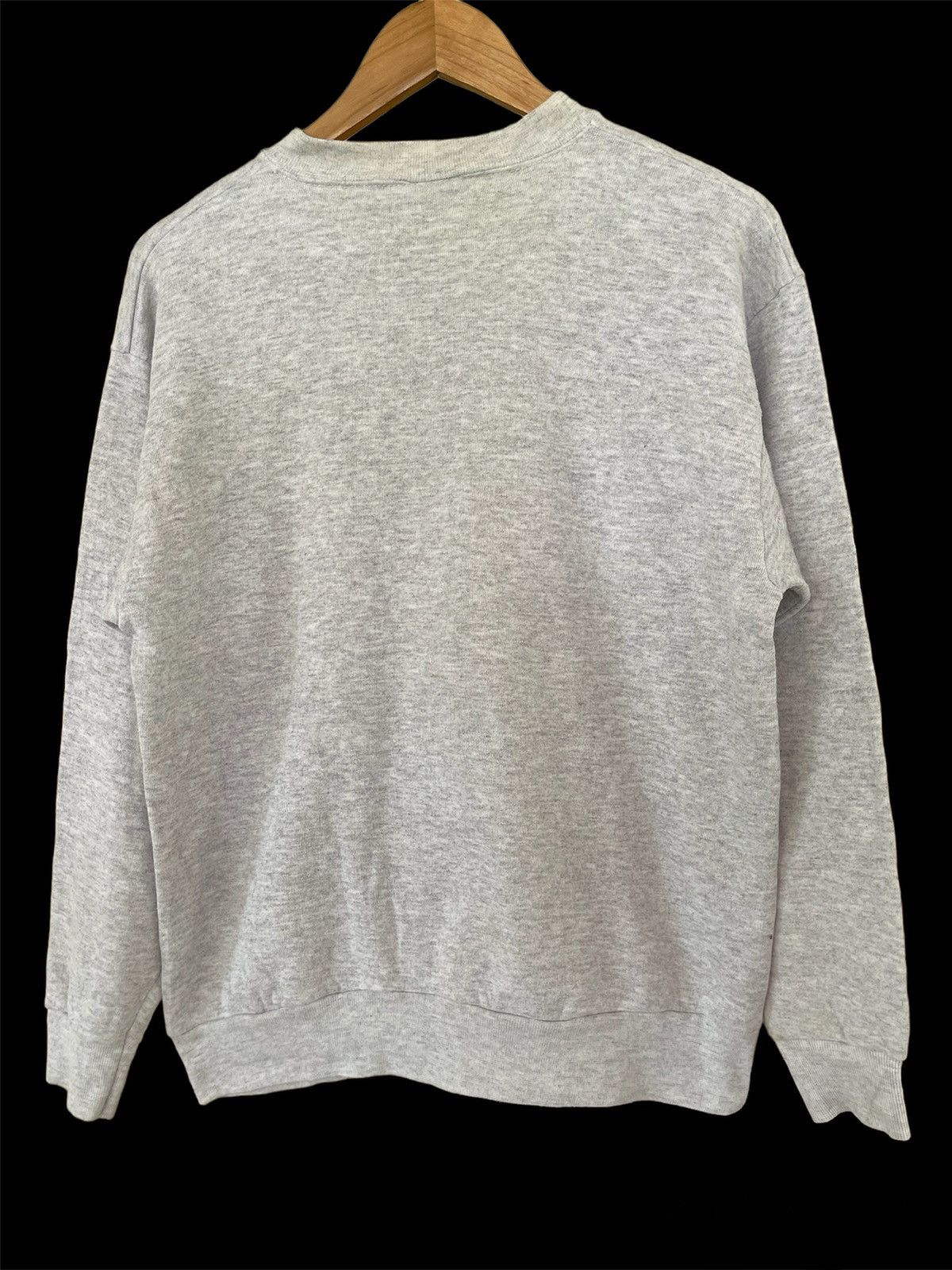 Disney VINTAGE WINNIE The POOH JUMPER CREWNECK Made in Usa Size US M / EU 48-50 / 2 - 3 Thumbnail