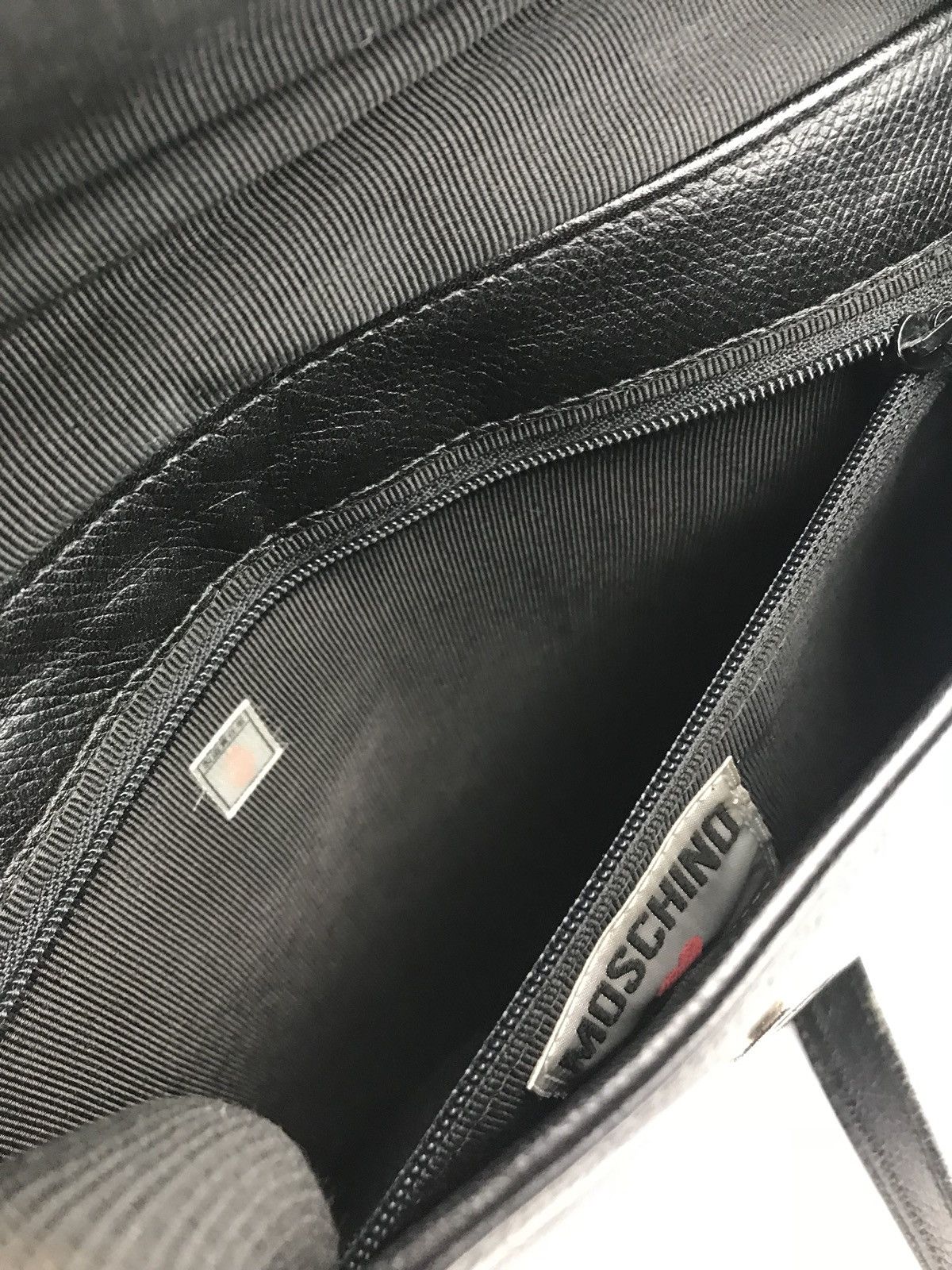 Designer × Moschino ❌Last Drop❌ Vintage Moschino Crossbody BAG Size ONE SIZE - 19 Thumbnail
