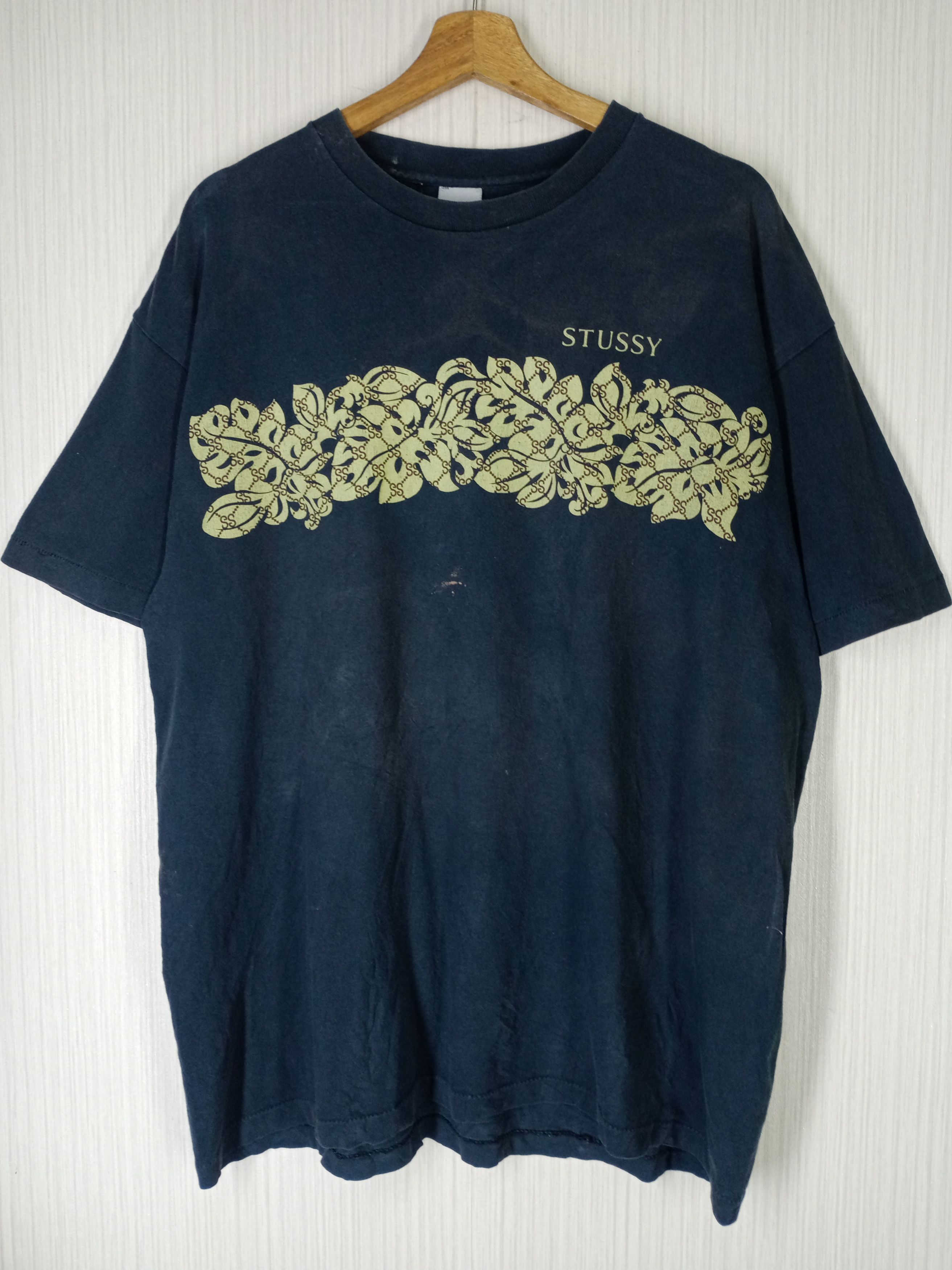 Stussy Vintage 90s Stussy Monogram Logo Distressed Tshirt Size US XL / EU 56 / 4 - 2 Thumbnail